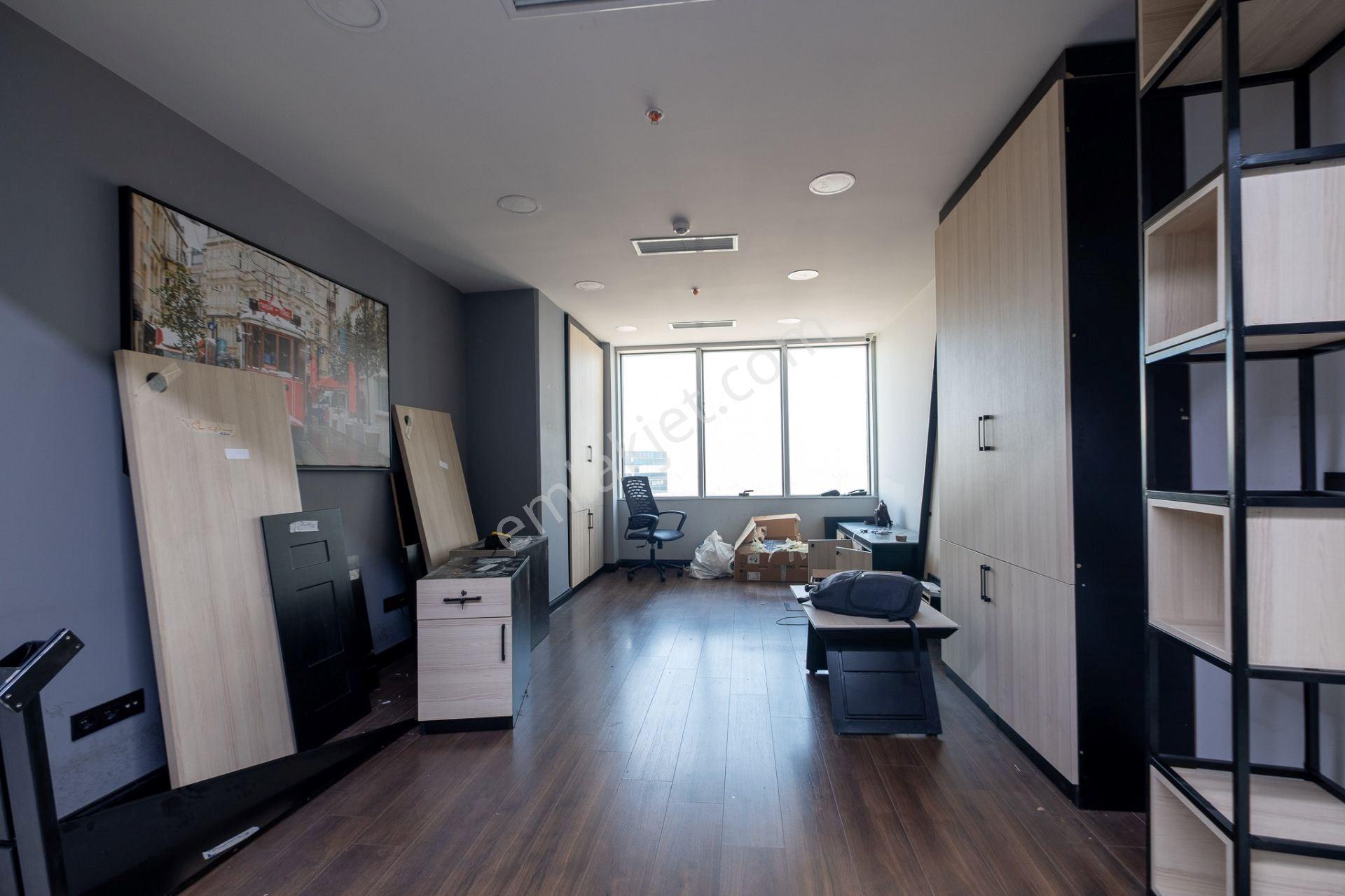 İstoç'da Full Yapılı Kiralık 1000 M2 Tam Kat Plaza - Görsel 2