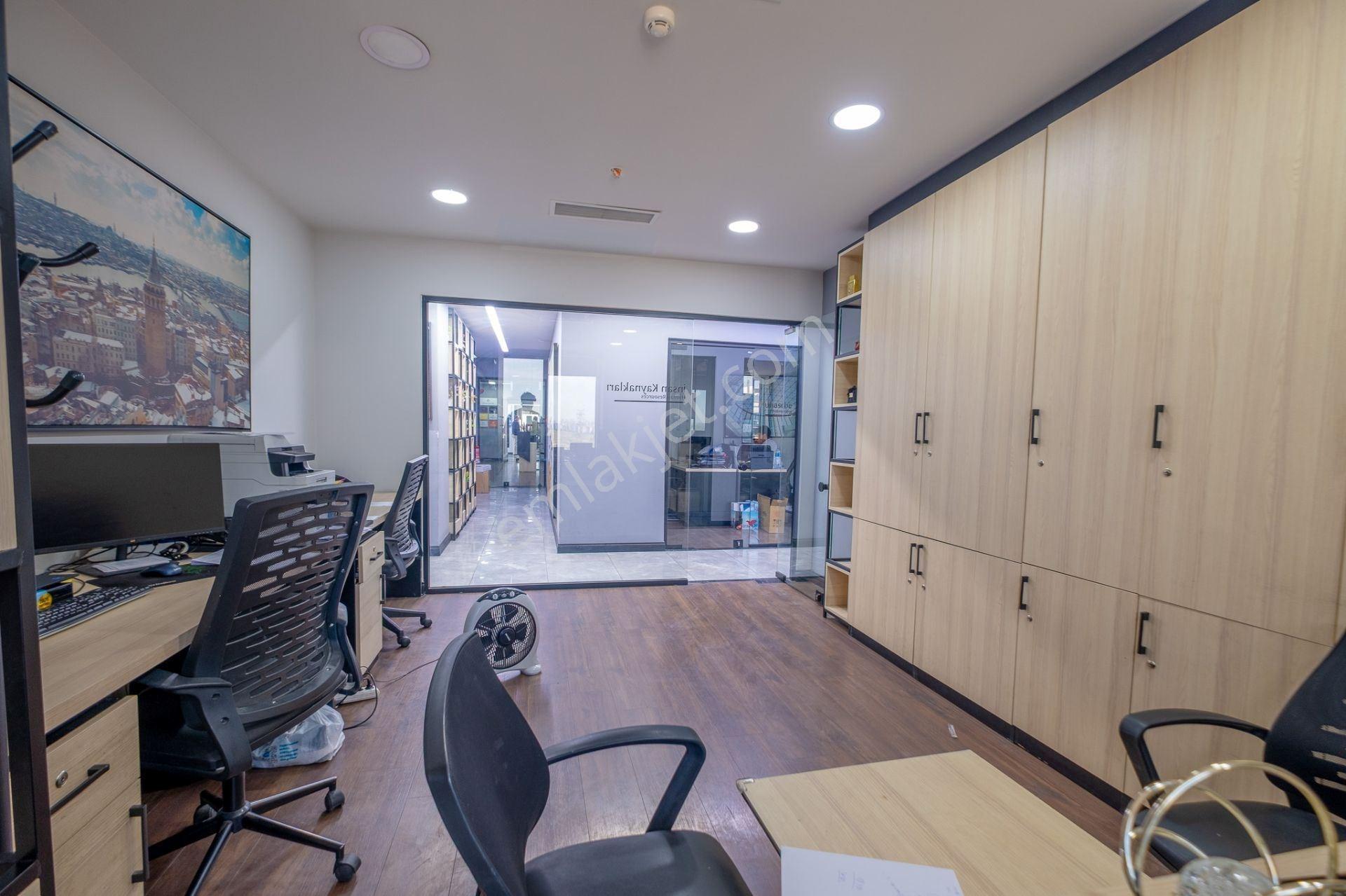 İstoç'da Full Yapılı Kiralık 1000 M2 Tam Kat Plaza - Görsel 6