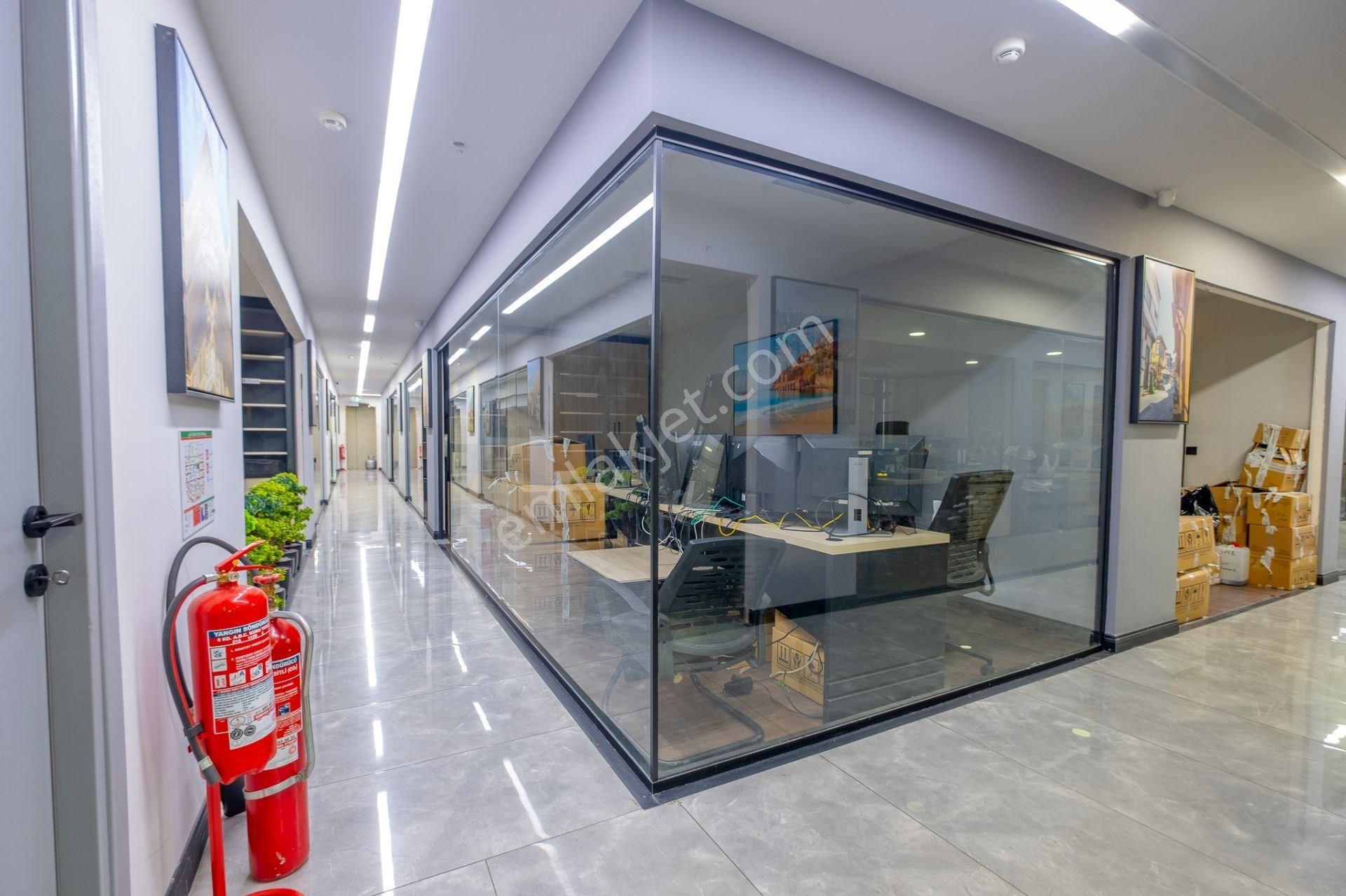 İstoç'da Full Yapılı Kiralık 1000 M2 Tam Kat Plaza - Görsel 15