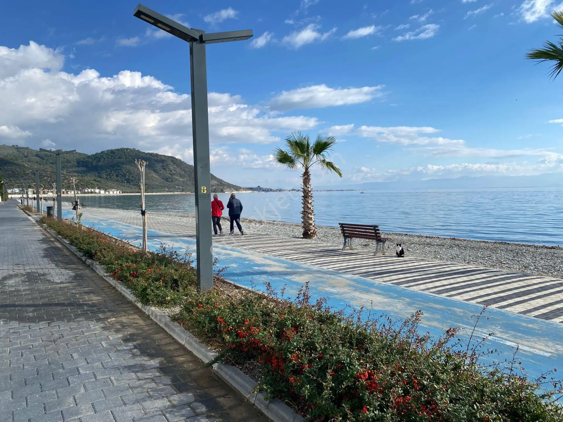 ✨ay Emlaktan✨altınoluk Yağcılarda Denize 50 Sadece Mt Komple Deniz Manzaralı Satılık Teraslı Daire - Görsel 2