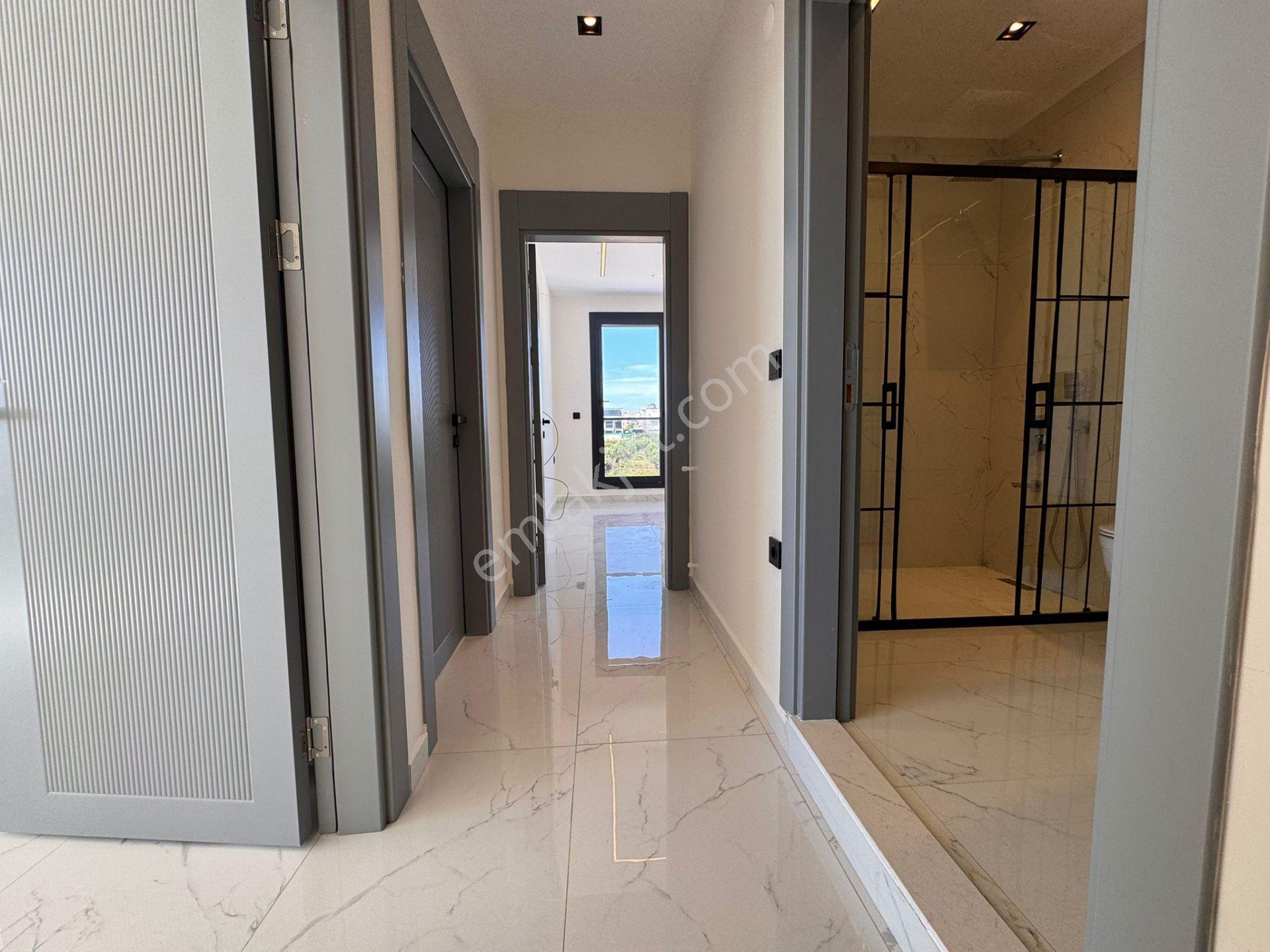 Didim Efeler Mahallesinde Akıllı Sistem Satılık Müstakil Havuzlu Sıfır Villa - Görsel 27