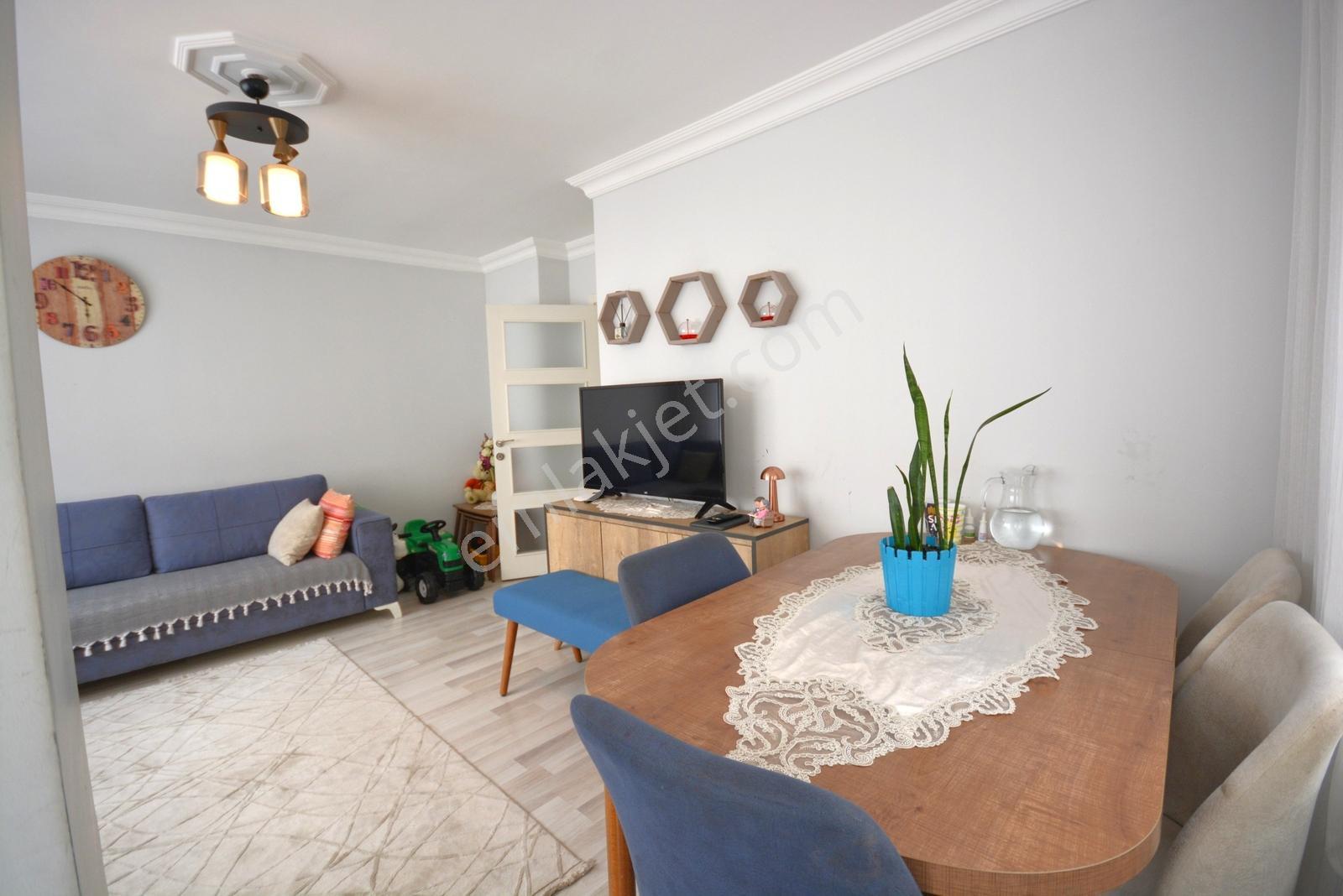 Satılık Merkezde 75 M² Cadde Üzerinde 2+1 İskanlı*ara Kat Daire - Görsel 17