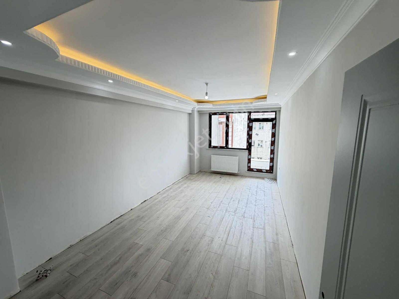 Eminevime Uygun 2+1 95m2 Sıfır Lüx Ara Kat Daireler