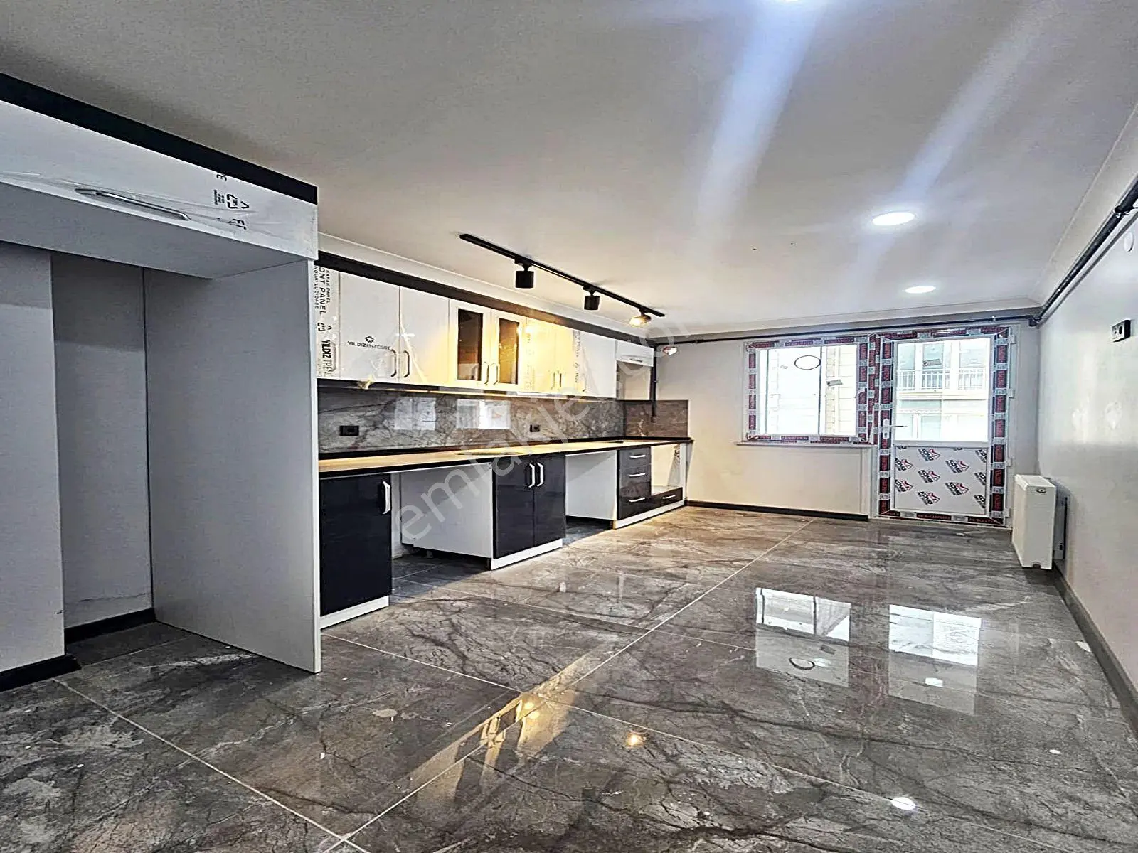 Cadde34 Yapı'dan Çınar'da %80 Krediye Uygun Sıfır Satılık Arakat Daire!!