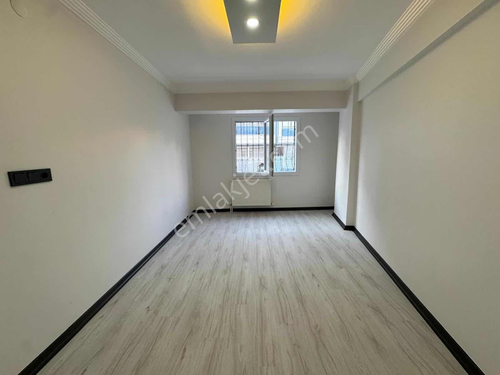 Emlak Center'dan Muradiye Mah Satılık 1+1 Daire - Görsel 17