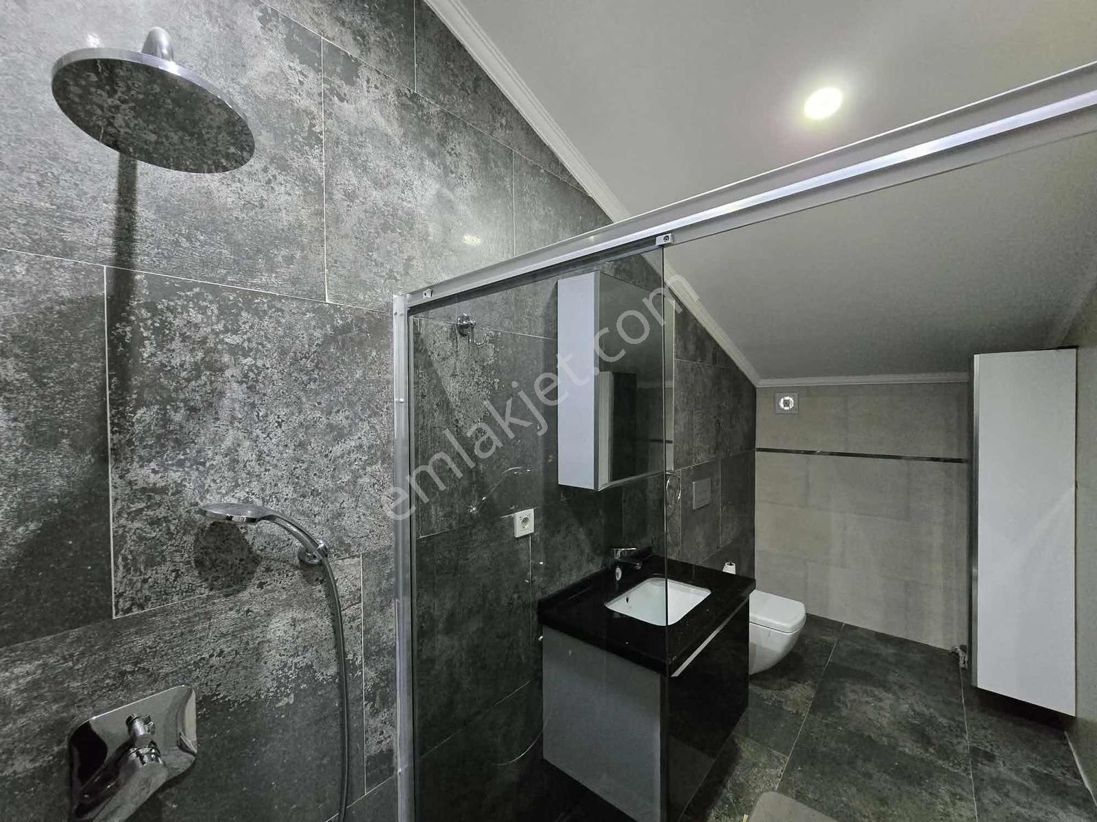 Tuzla Mah'de Uzun Dönem Eşyalı Kiralık 3+1 Daire - Görsel 13