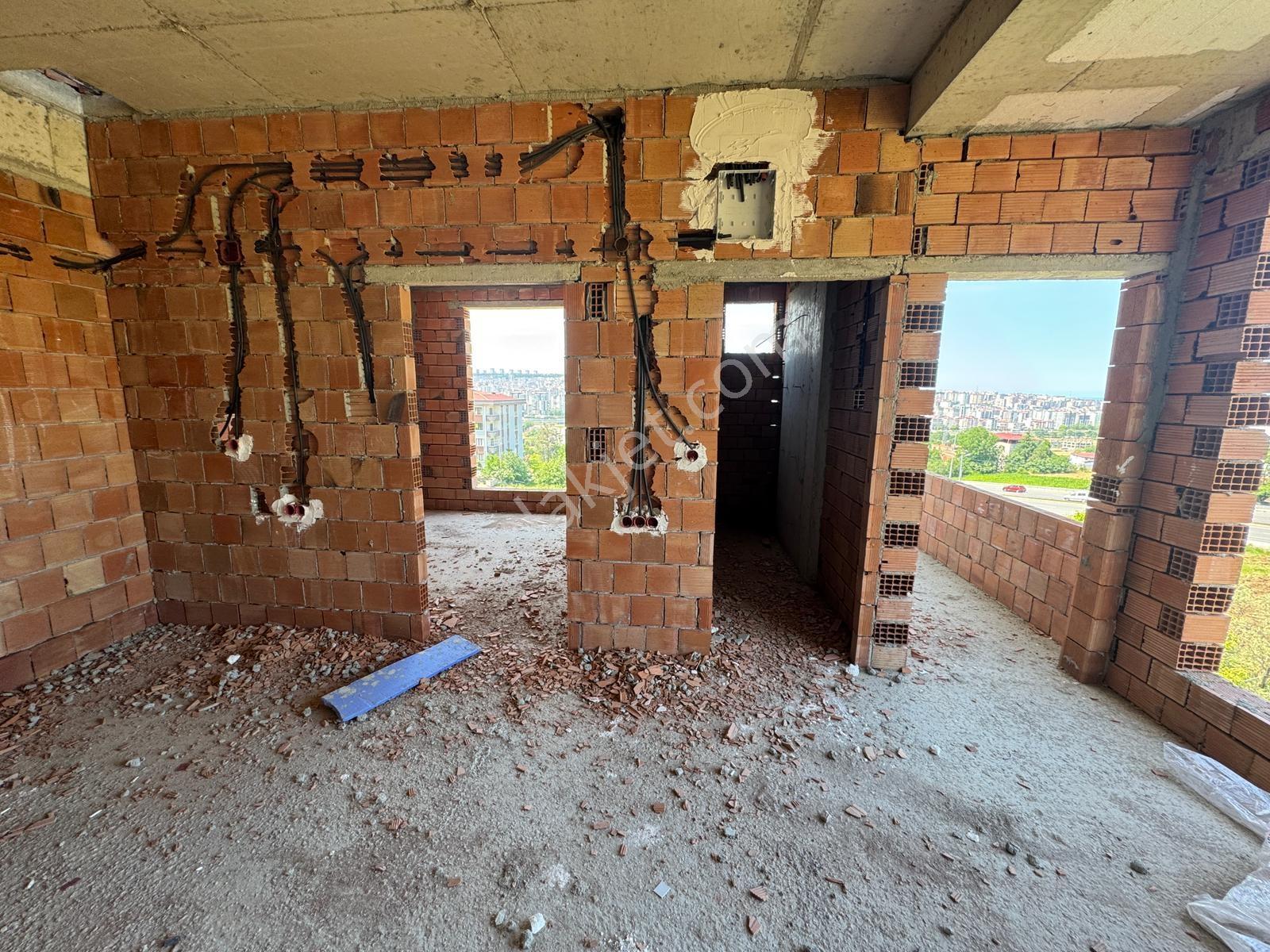 Şehir Hastanesi Yolu Üzerinde Deniz Manzaralı 1+1 Daireler - Görsel 14