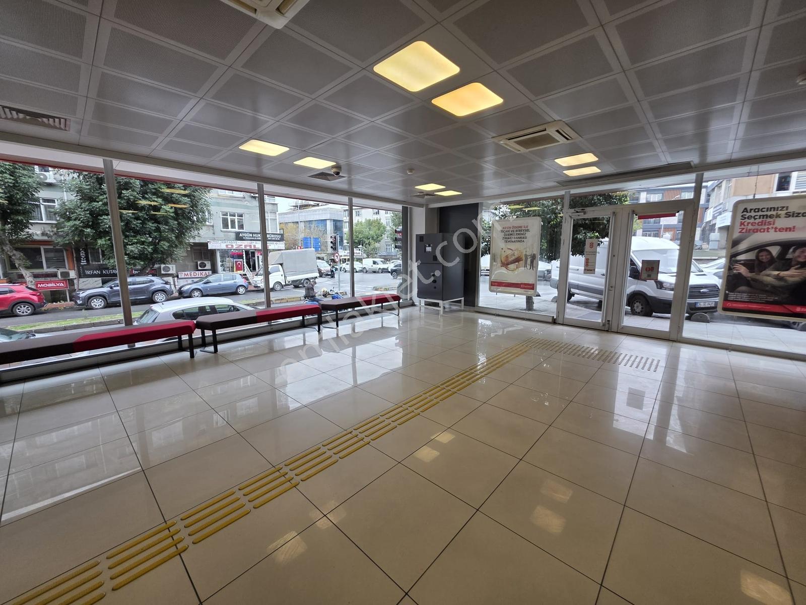 Haznedar'da Satılık Plaza Kurumsal Kiracılı - Görsel 25