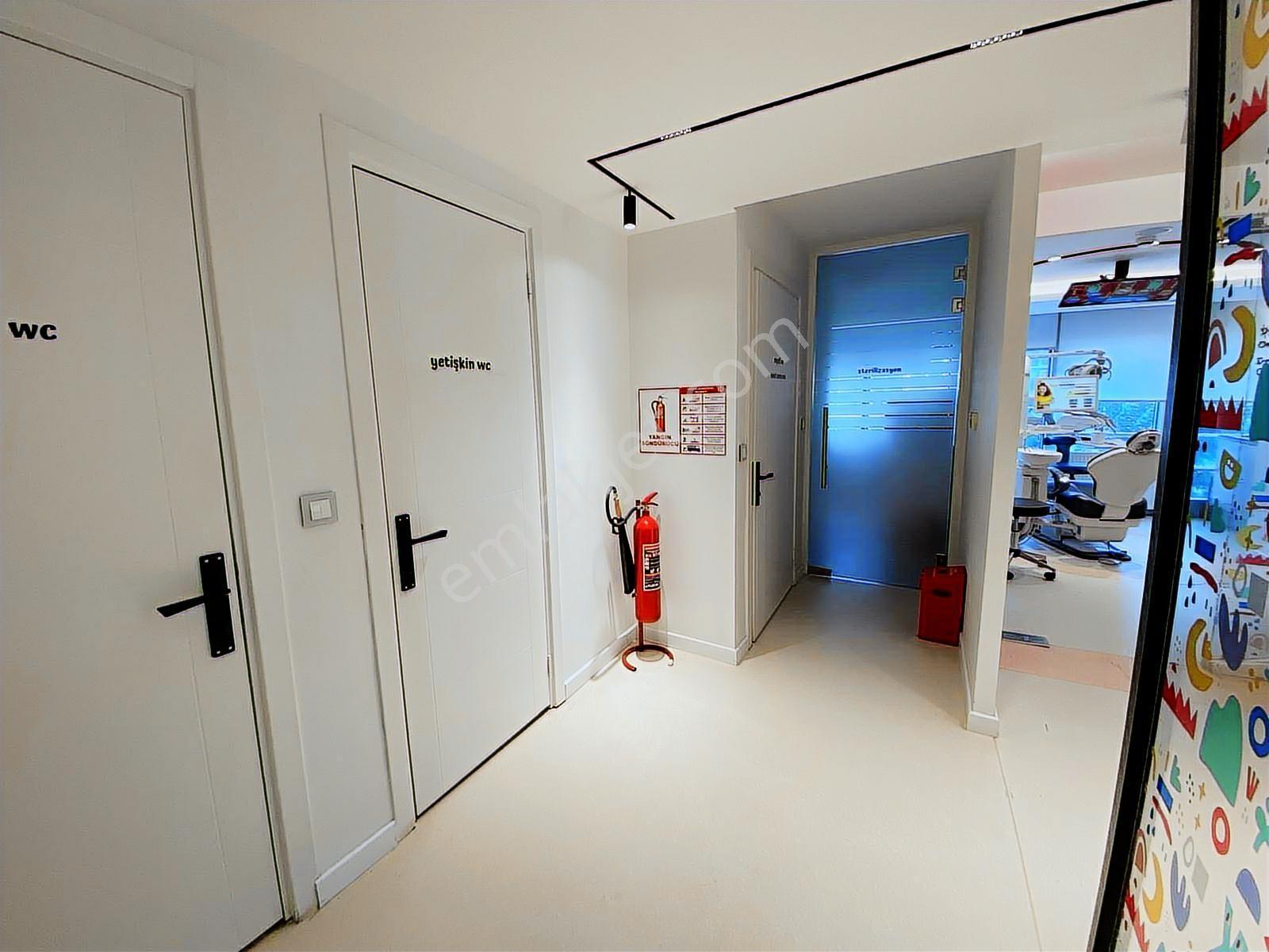 Haznedar'da Satılık Plaza Kurumsal Kiracılı - Görsel 23
