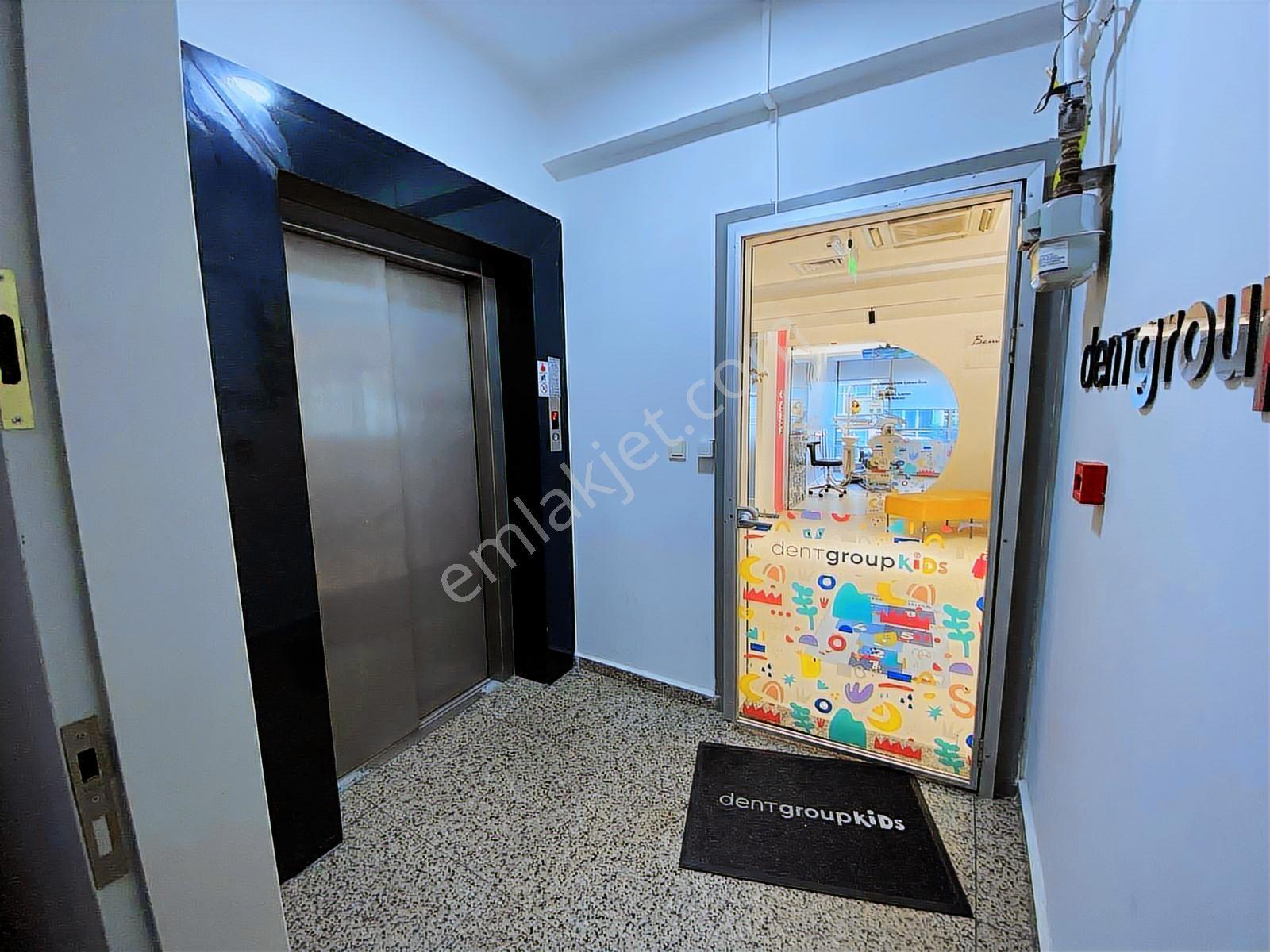 Haznedar'da Satılık Plaza Kurumsal Kiracılı - Görsel 16