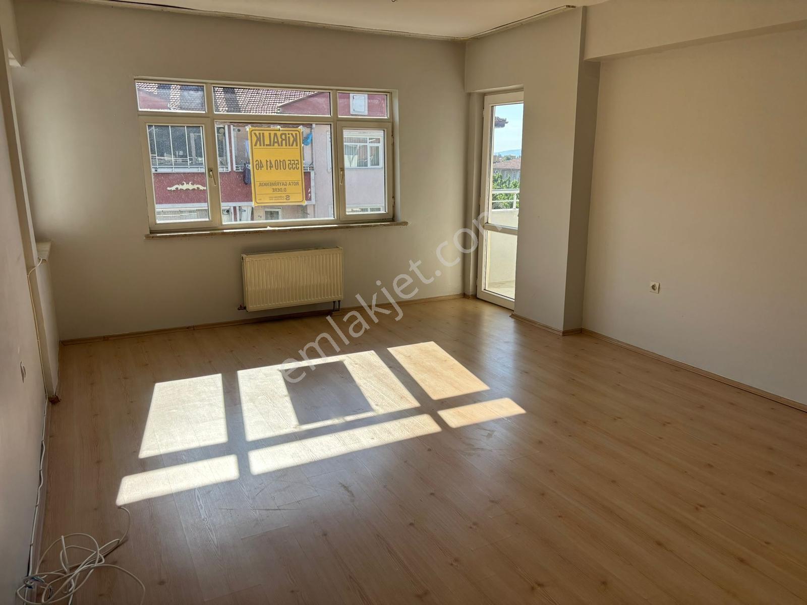 Gölcük Kiralık 3+1 Kalıcıkonut 3 .kat - Görsel 12