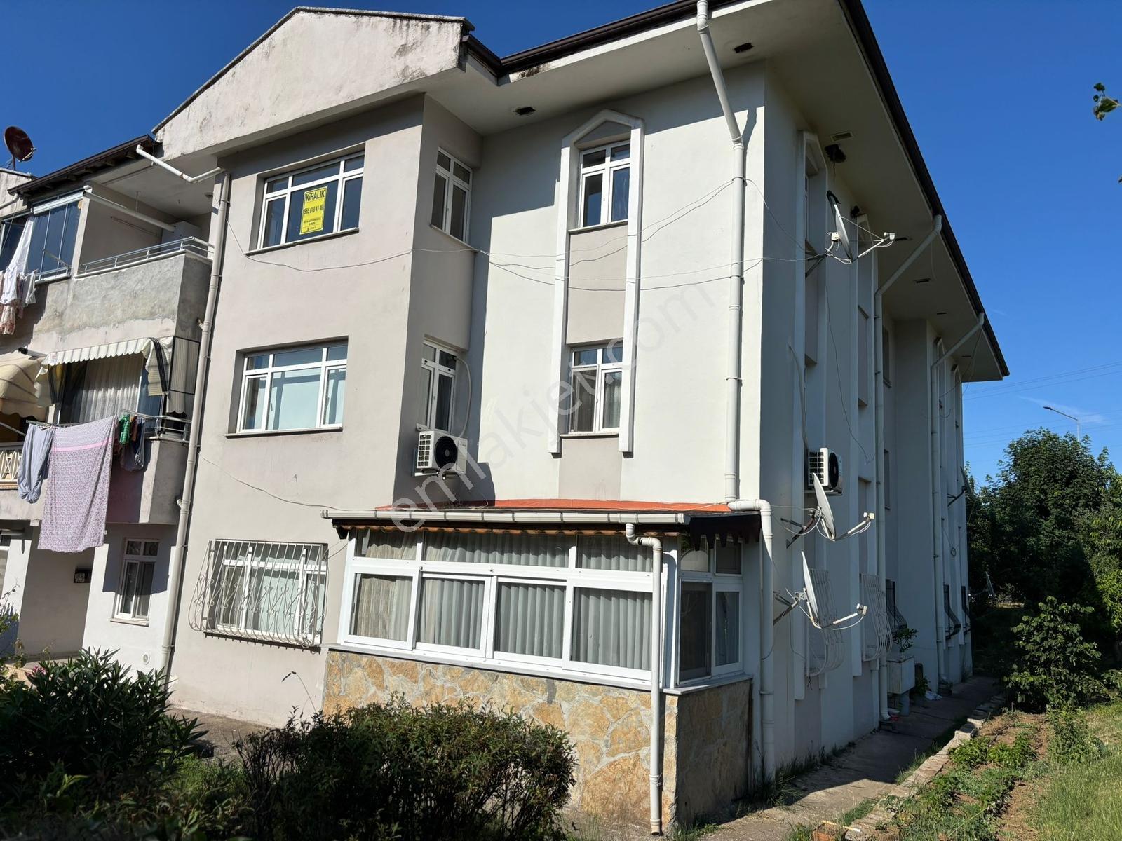 Gölcük Kiralık 3+1 Kalıcıkonut 3 .kat