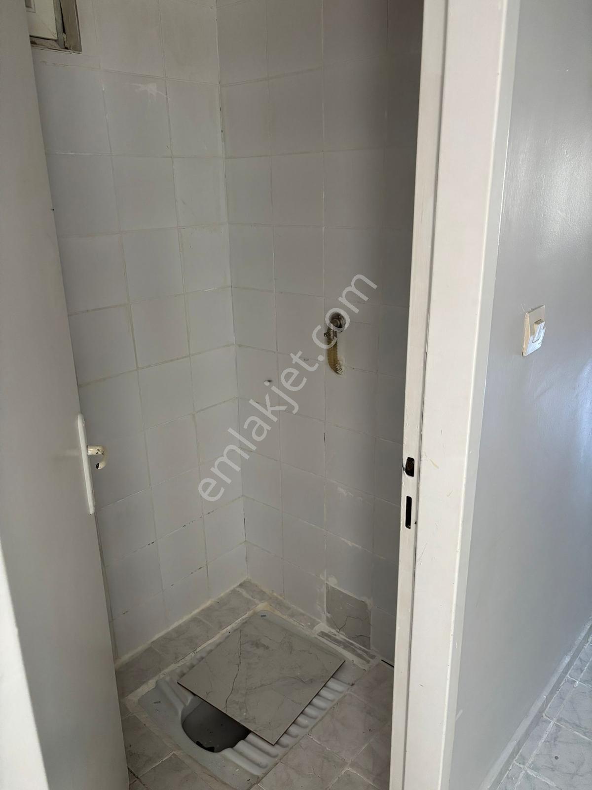 Gölcük Kiralık 3+1 Kalıcıkonut 3 .kat - Görsel 20