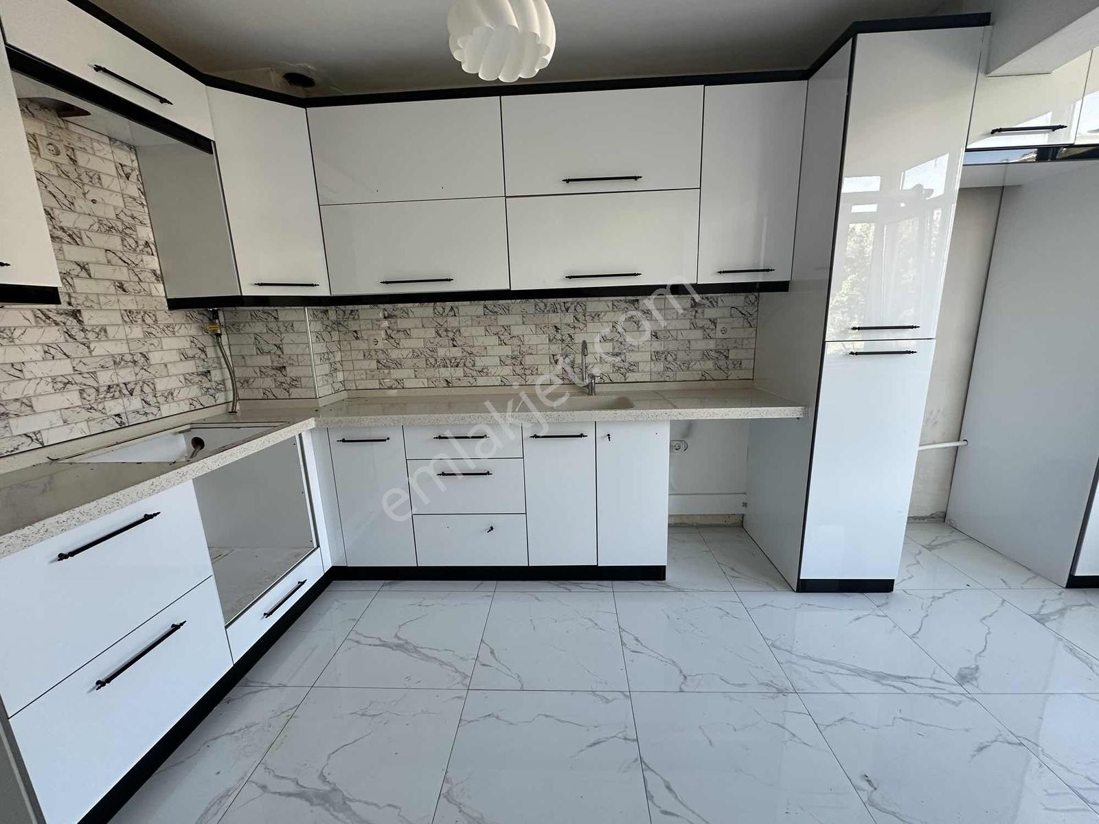 Gaye Bloklarında Kiralık 2+1 | 100 M² | Ferah | Merkezi Konum - Görsel 4