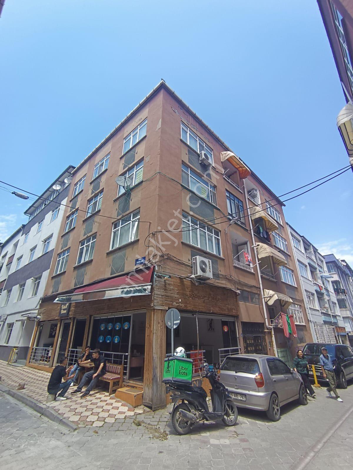 Karadeniz Mahallesinde İci Temiz Satılık Daire - Görsel 13