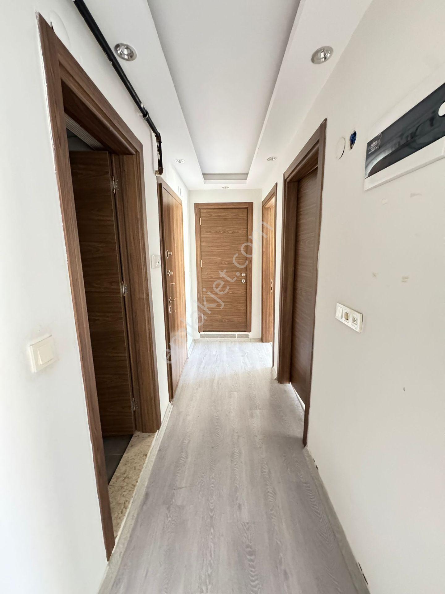 Zeki Emlak'tan Muradiye Mahallesinde Kiralık 2+1 Daire - Görsel 9