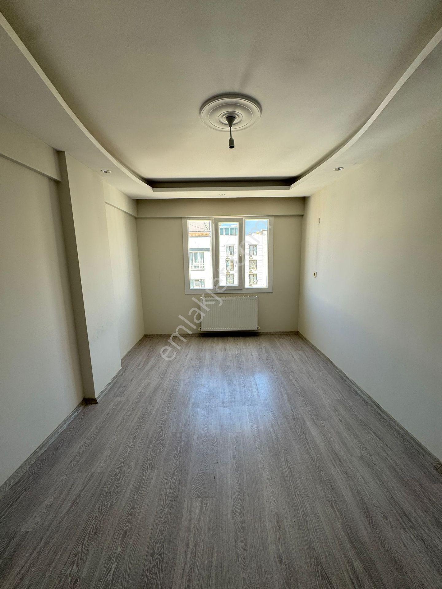 Zeki Emlak'tan Muradiye Mahallesinde Kiralık 2+1 Daire - Görsel 10