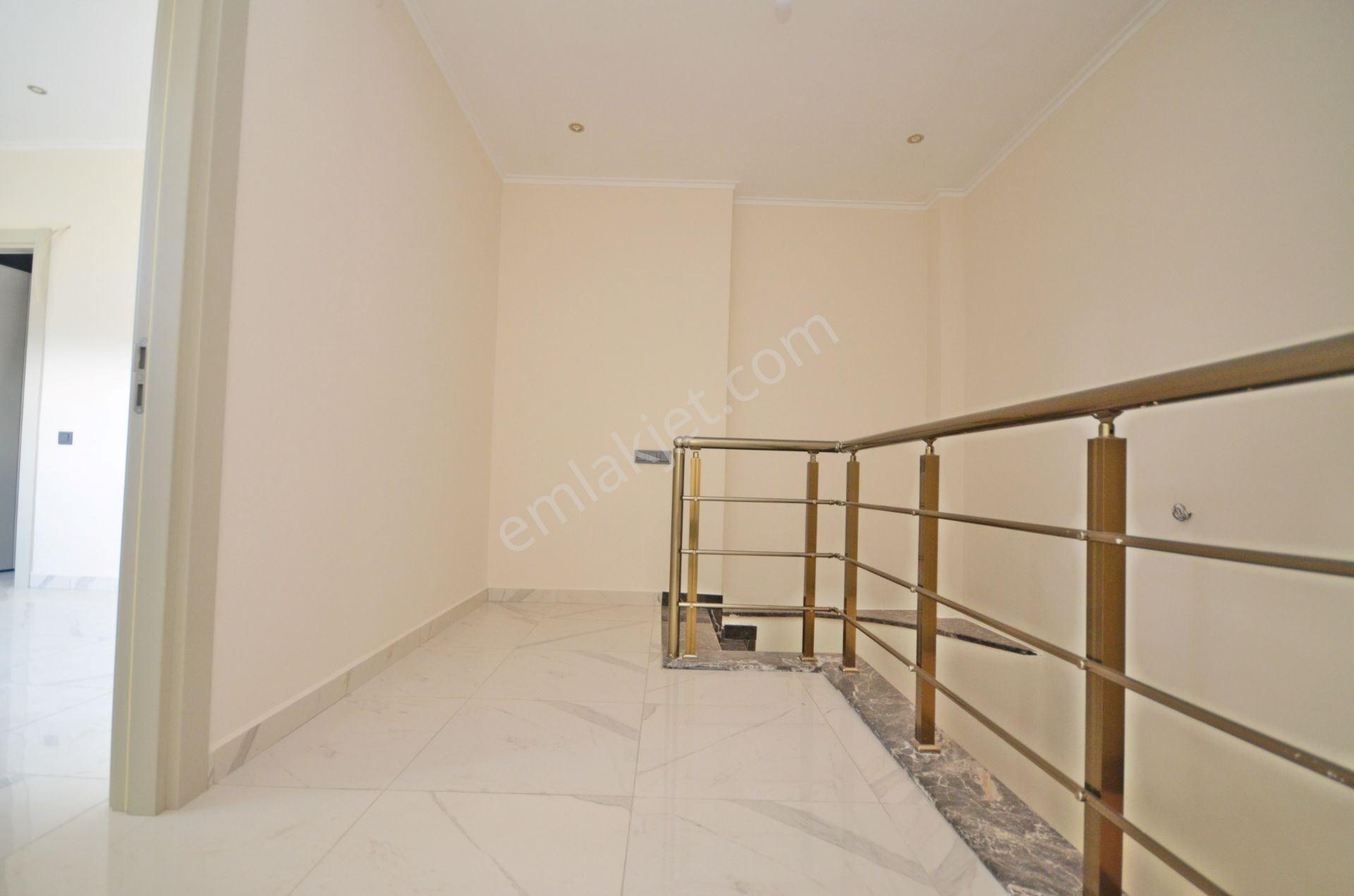 Alanya Demirtaş’ta Lüks Site İçerisinde Deniz Manzaralı 3+1 Dubleks Satılık Daire - Görsel 24