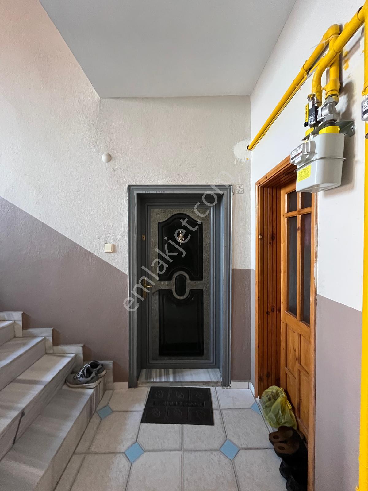Öz Gaye Emlaktan Develi Yeni Mahallede Satılık Daire