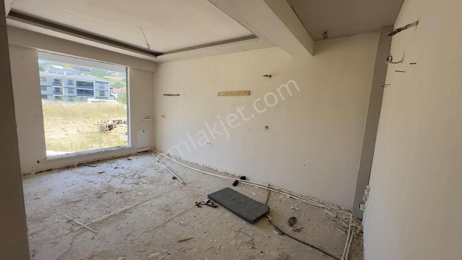 Adnan Menderes Mahallesinde Lüks Site İçinde Satılık 1+1 - Görsel 5