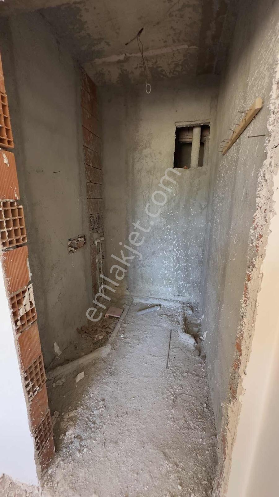Adnan Menderes Mahallesinde Lüks Site İçinde Satılık 1+1 - Görsel 6