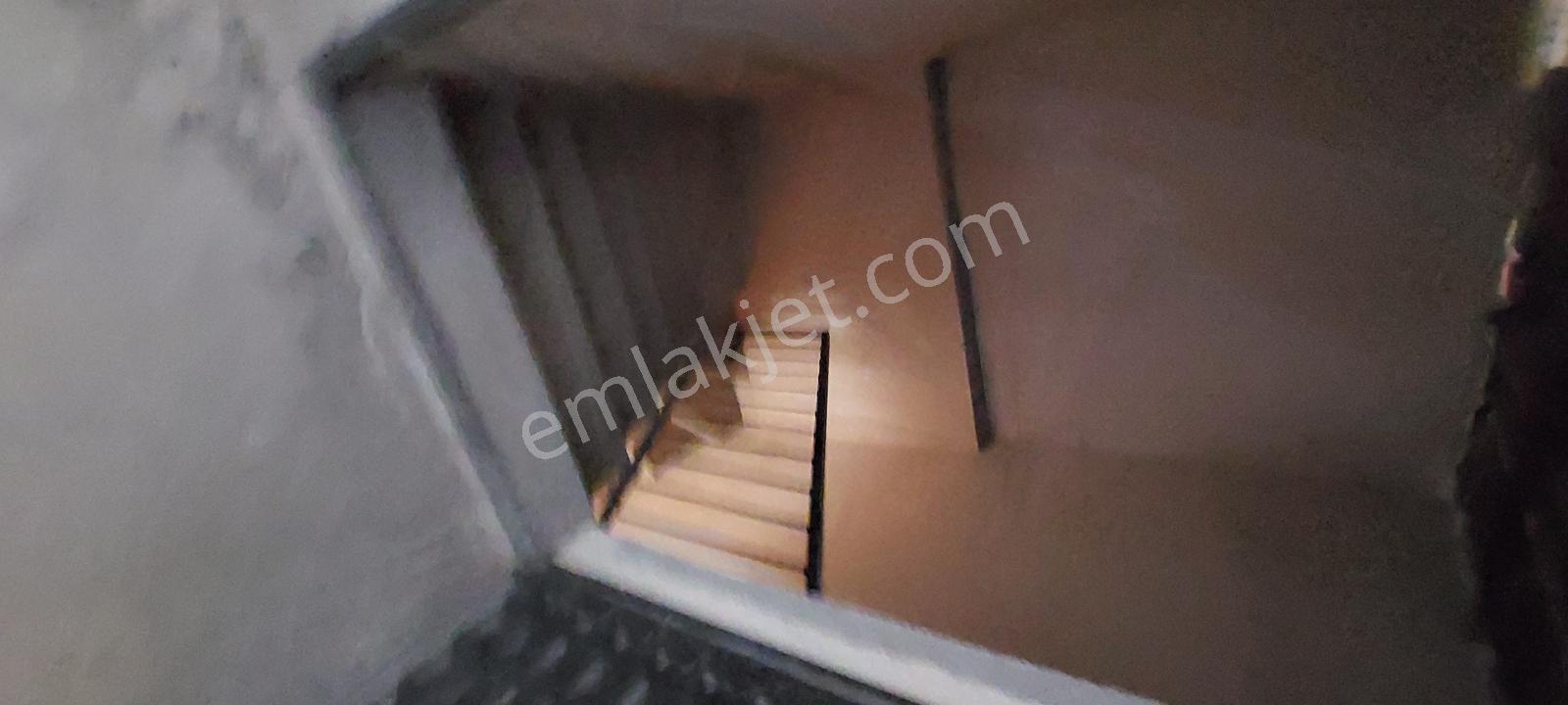 Karşıyaka Örnekköy San. Sitesinde 265m2 Kiralık İşyeri - Görsel 19