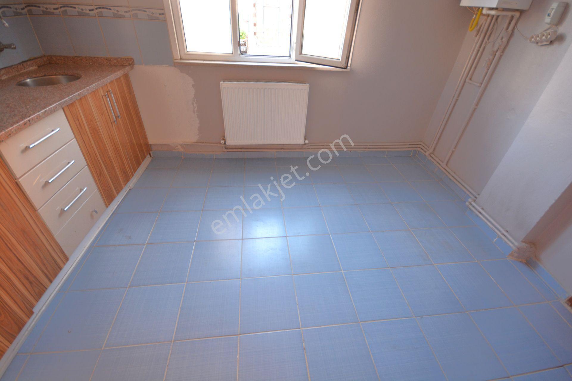 Kiralık 80 M2 Balkonlu Merkezi Konumda 2+1 Daire - Görsel 20