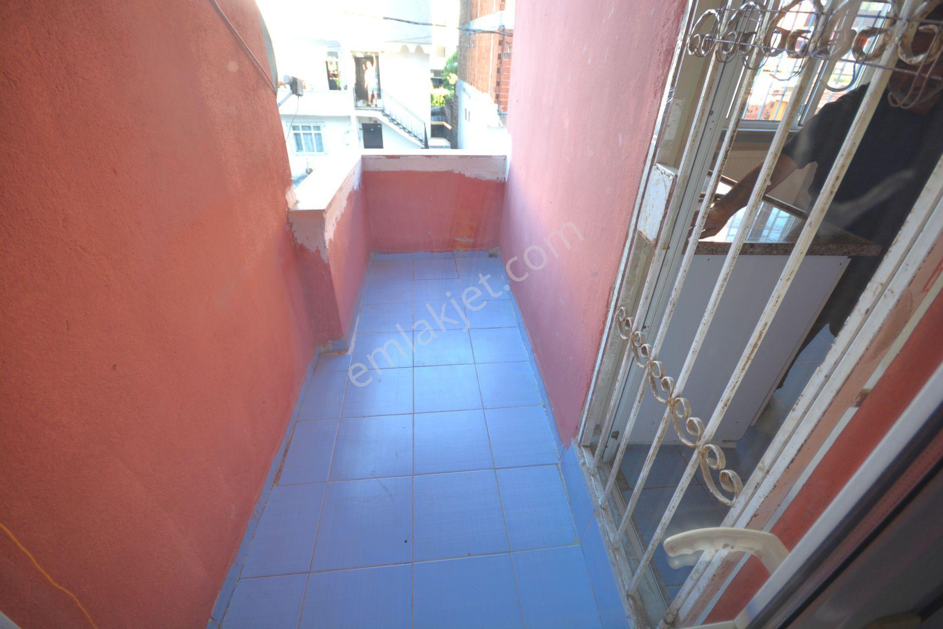 Kiralık 80 M2 Balkonlu Merkezi Konumda 2+1 Daire - Görsel 18