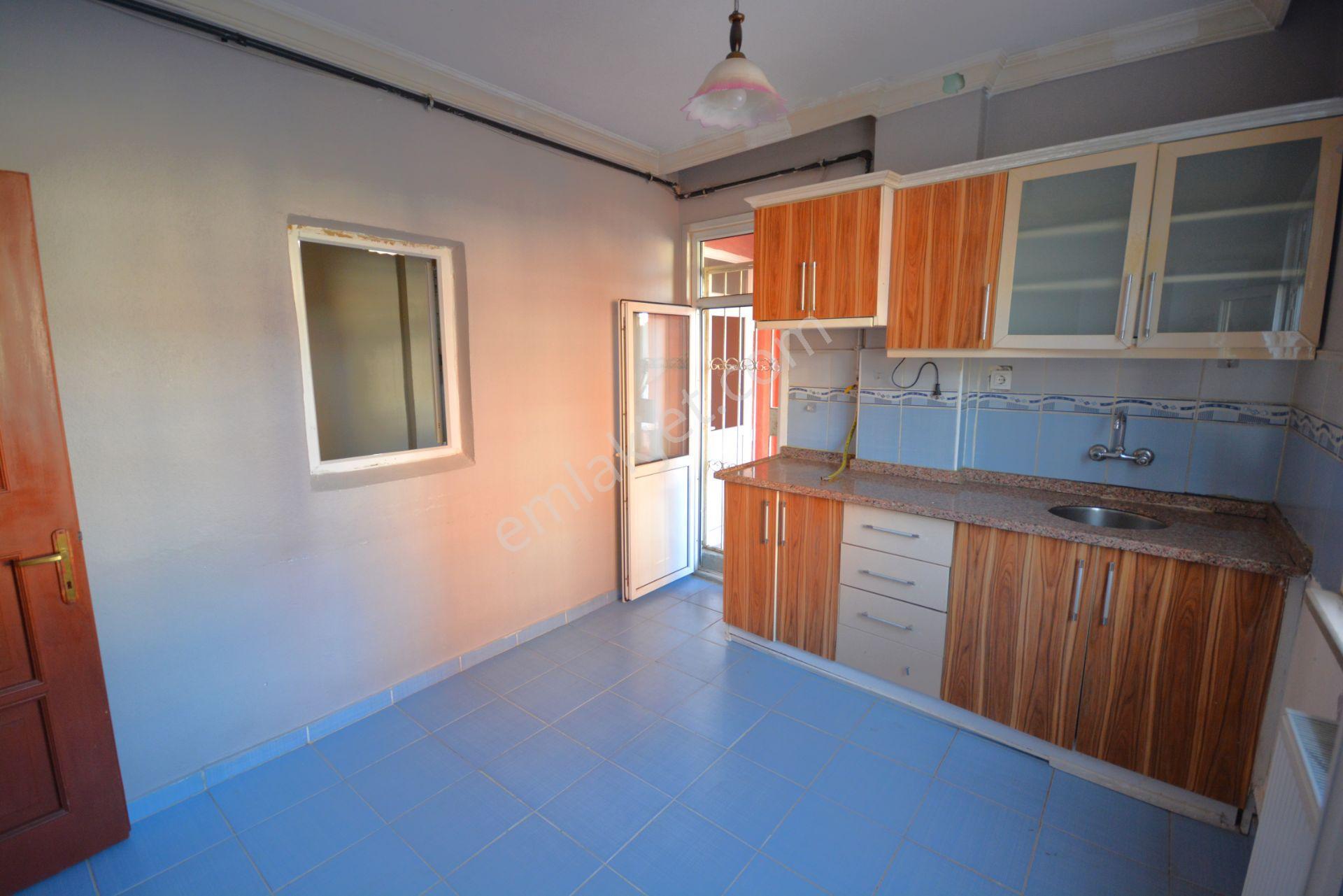 Kiralık 80 M2 Balkonlu Merkezi Konumda 2+1 Daire - Görsel 17