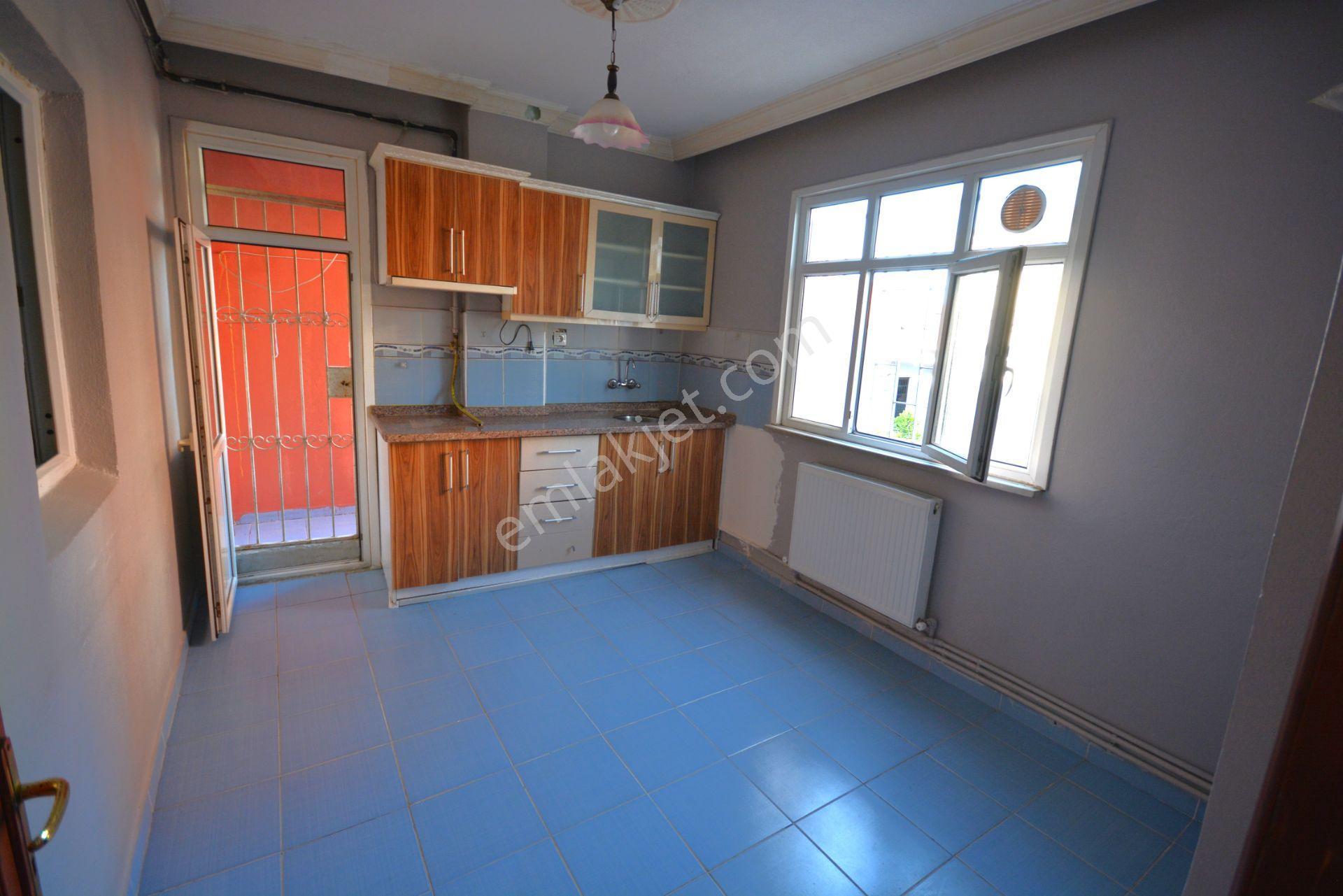 Kiralık 80 M2 Balkonlu Merkezi Konumda 2+1 Daire - Görsel 14