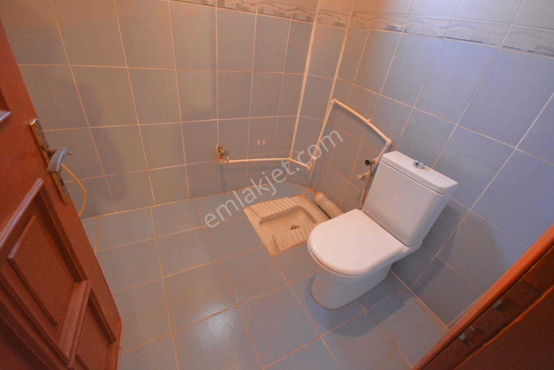 Kiralık 80 M2 Balkonlu Merkezi Konumda 2+1 Daire - Görsel 11