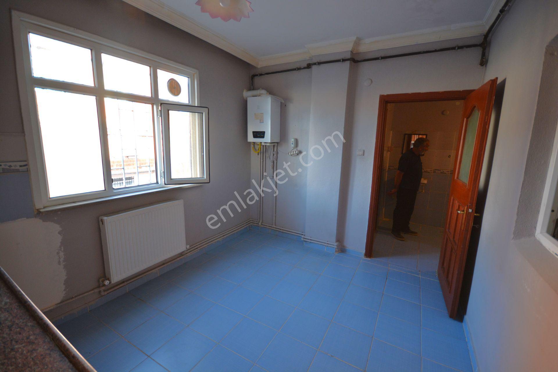 Kiralık 80 M2 Balkonlu Merkezi Konumda 2+1 Daire - Görsel 16