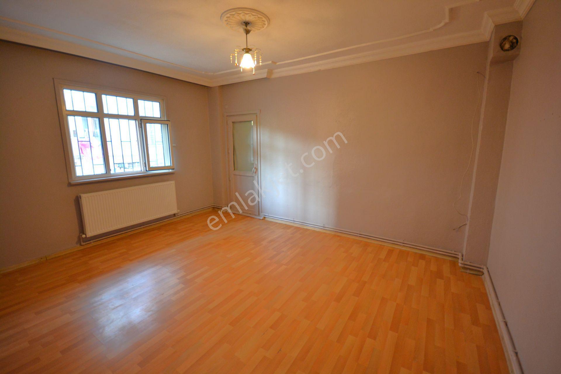 Kiralık 80 M2 Balkonlu Merkezi Konumda 2+1 Daire - Görsel 3