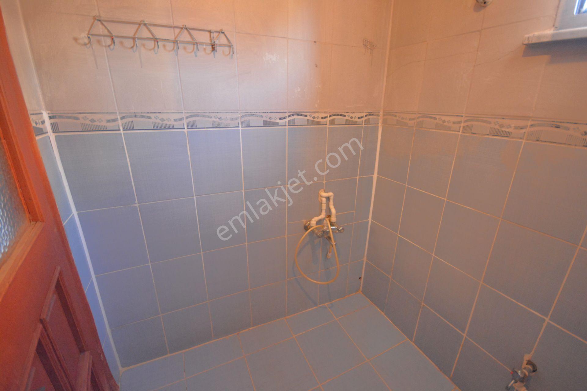 Kiralık 80 M2 Balkonlu Merkezi Konumda 2+1 Daire - Görsel 7