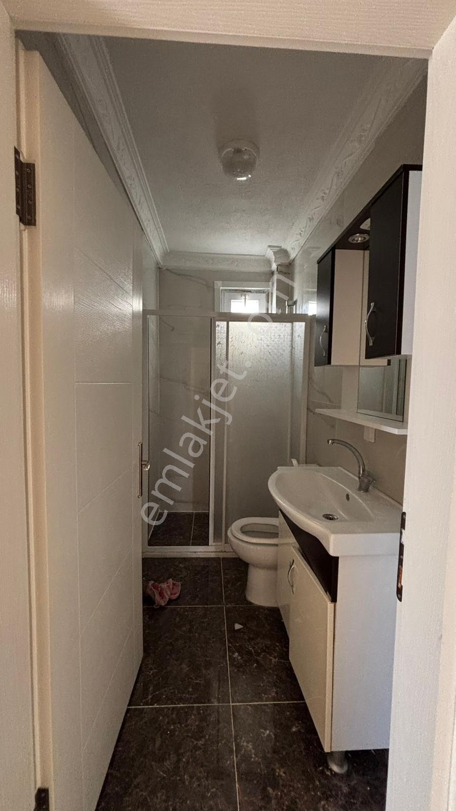 Kocaelli Gebze Cumhuriyet Mah De 2+1 Kombili 105m2 İkinci Kat Asansörlü 2 Yaş Kiralık Daire - Görsel 9