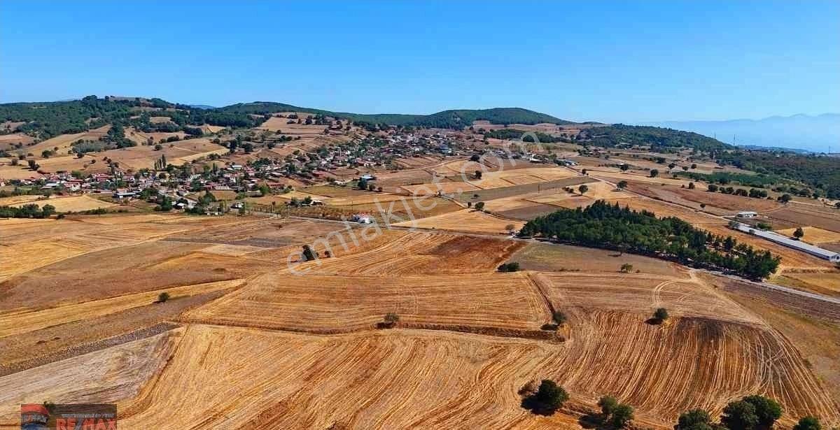 Re/max İnci'den Karesi Yaylabayır Girişi Satılık 12.200 M² Tarla - Görsel 2