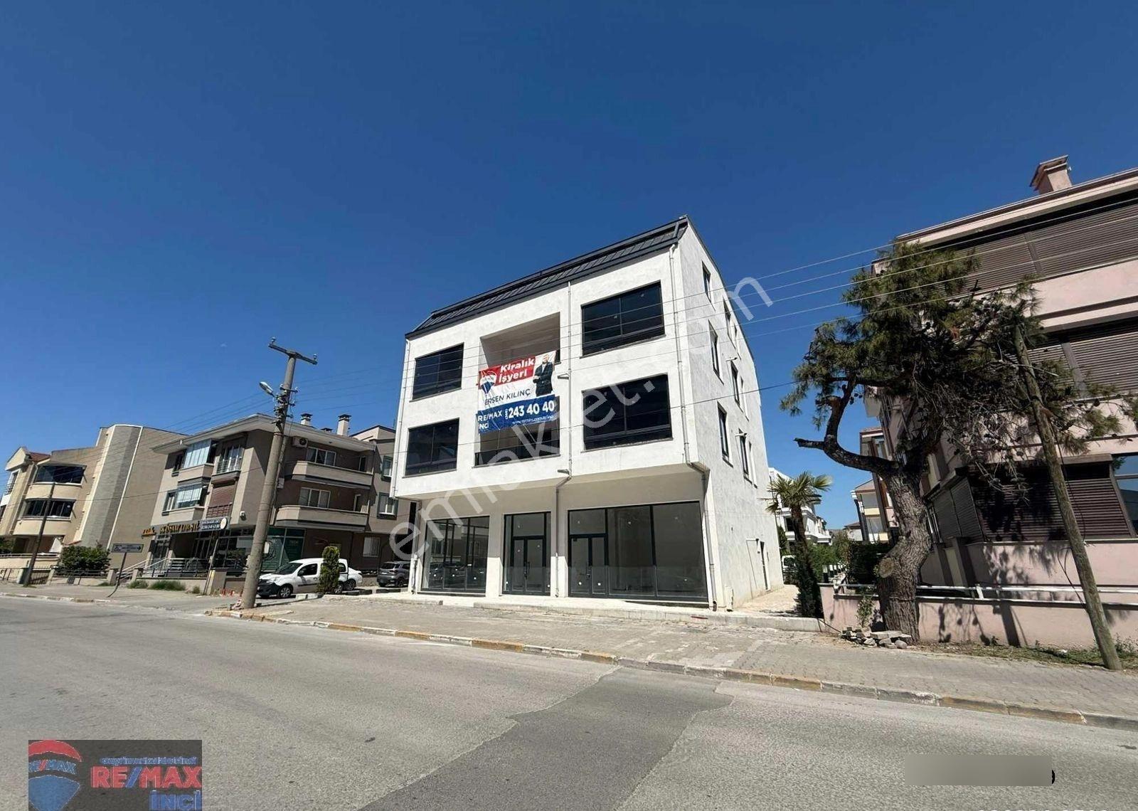 Re/max İnci'den Paşaalanı Mahallesi'nde Prestijli Komple Kiralık Bina - Görsel 20