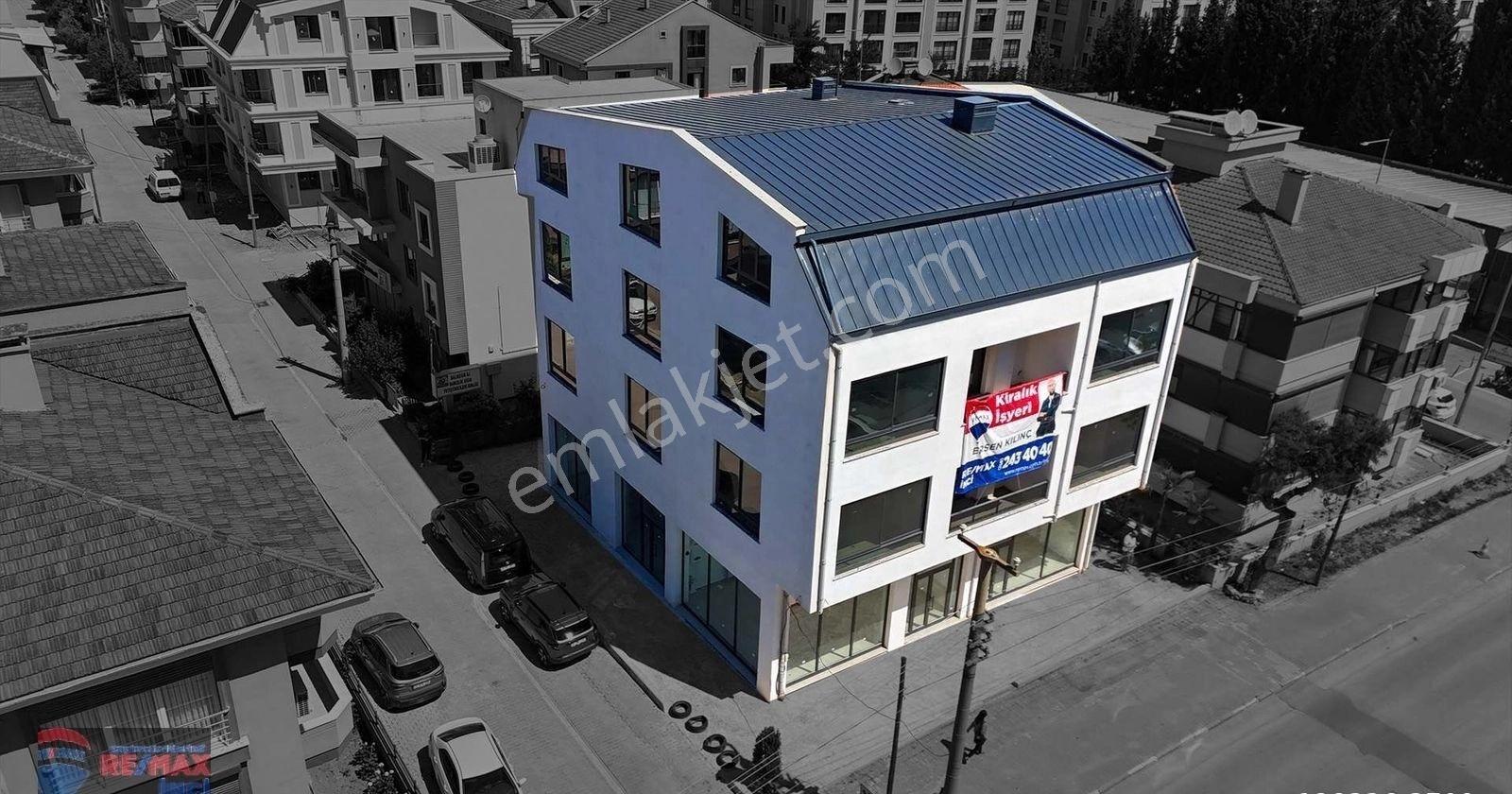 Re/max İnci'den Paşaalanı Mahallesi'nde Prestijli Komple Kiralık Bina