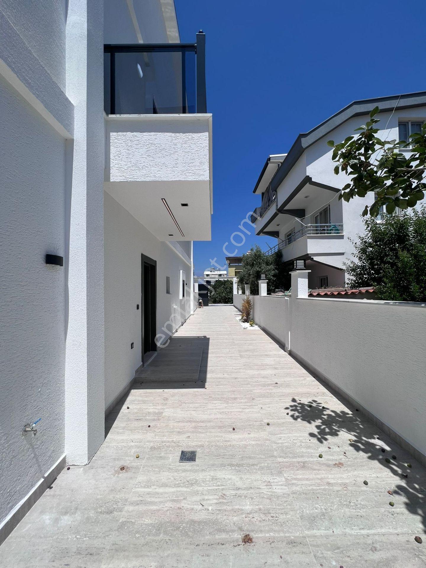 Didim Hisar Mahallesinde Akıllı Sistem Kendine Ait Havuzlu Geniş Bahçeli 4+1 Sıfır Villa - Görsel 20