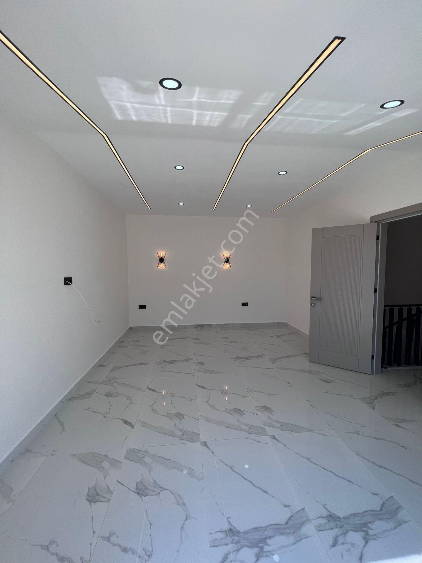 Didim Hisar Mahallesinde Akıllı Sistem Kendine Ait Havuzlu Geniş Bahçeli 4+1 Sıfır Villa - Görsel 18