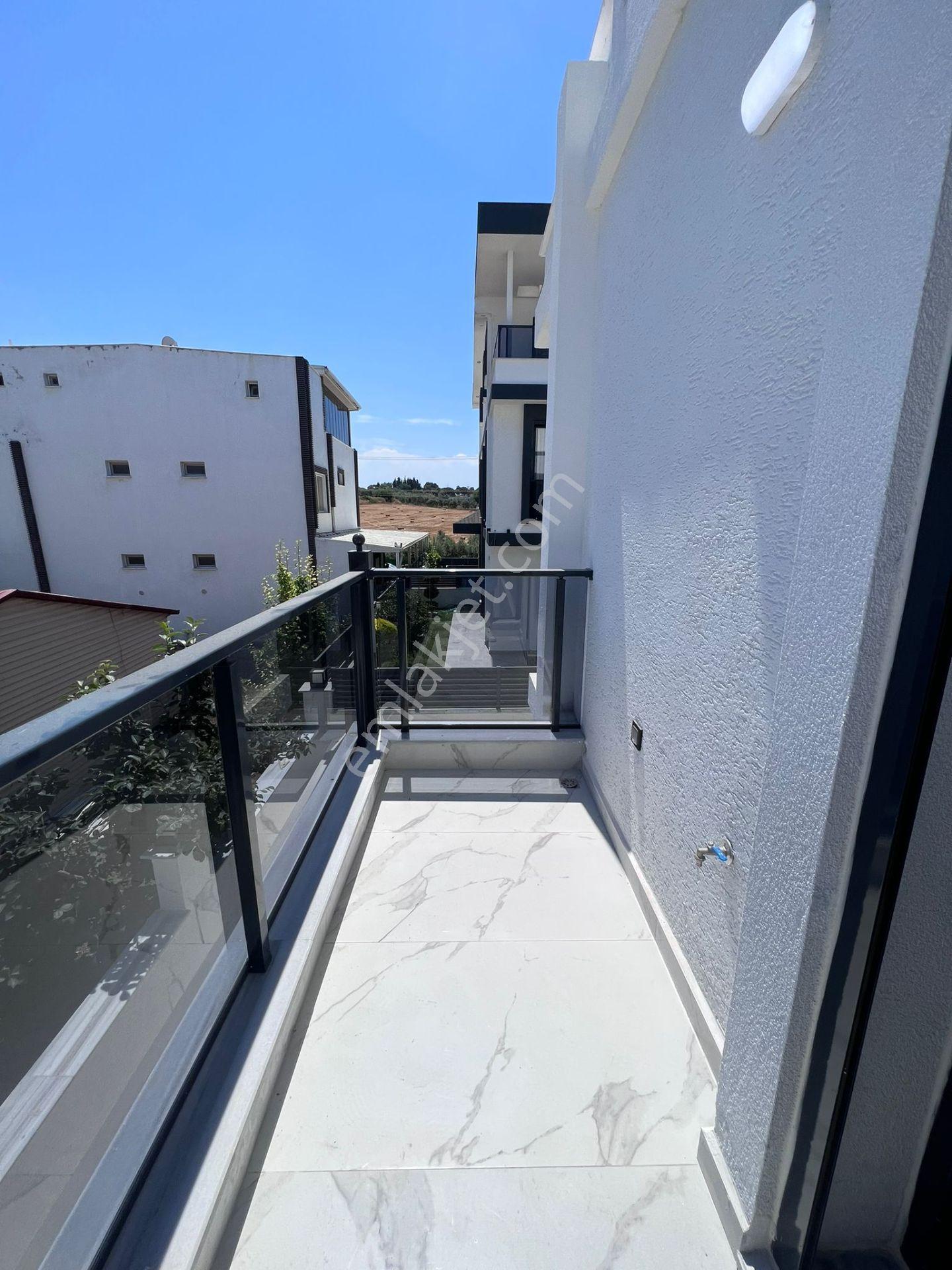 Didim Hisar Mahallesinde Akıllı Sistem Kendine Ait Havuzlu Geniş Bahçeli 4+1 Sıfır Villa - Görsel 15