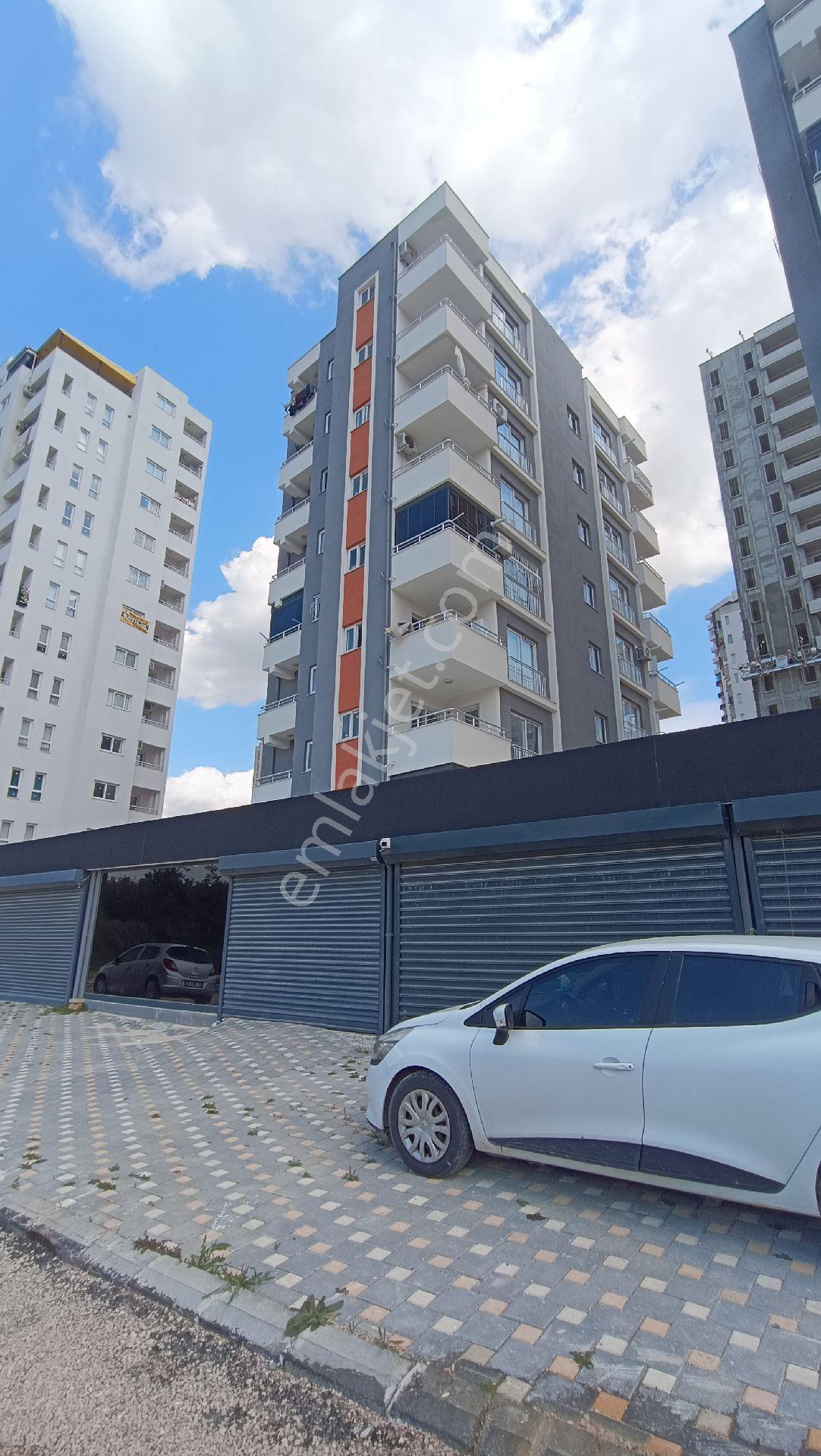 Osmangazi Mahallesinde 2+1 Yatay Mimari Satılık Daire