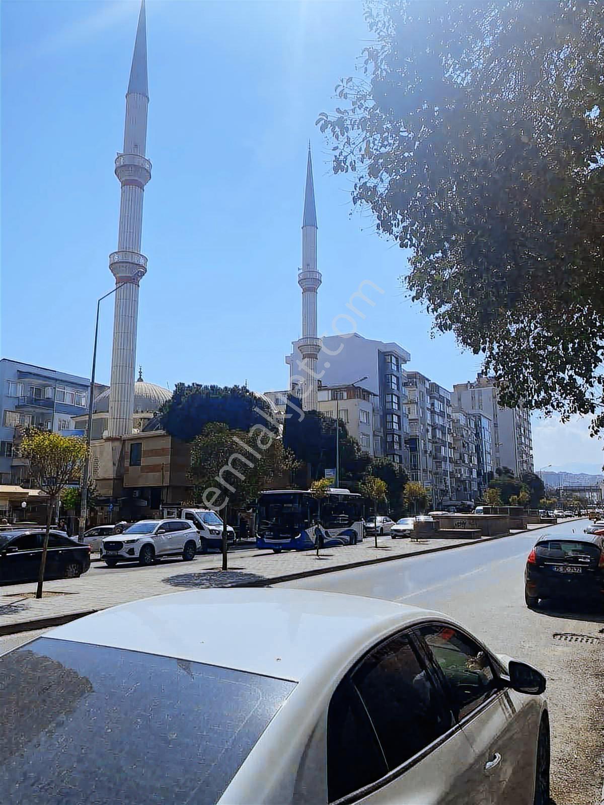 İnönü Caddesının En Prestijli Yerinde Eşyalı Kiralık Ofis - Görsel 13