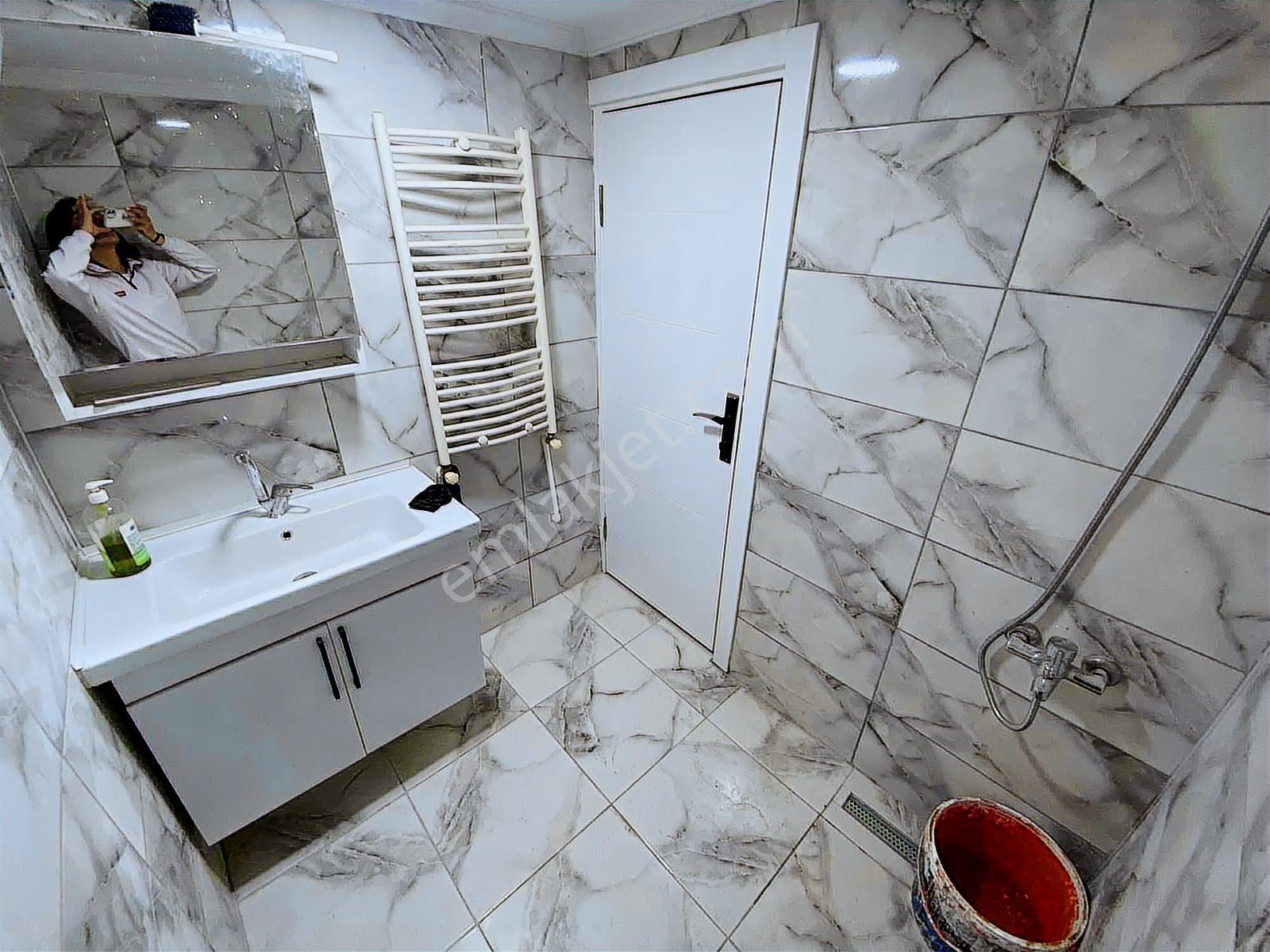 İnönü Caddesının En Prestijli Yerinde Eşyalı Kiralık Ofis - Görsel 23