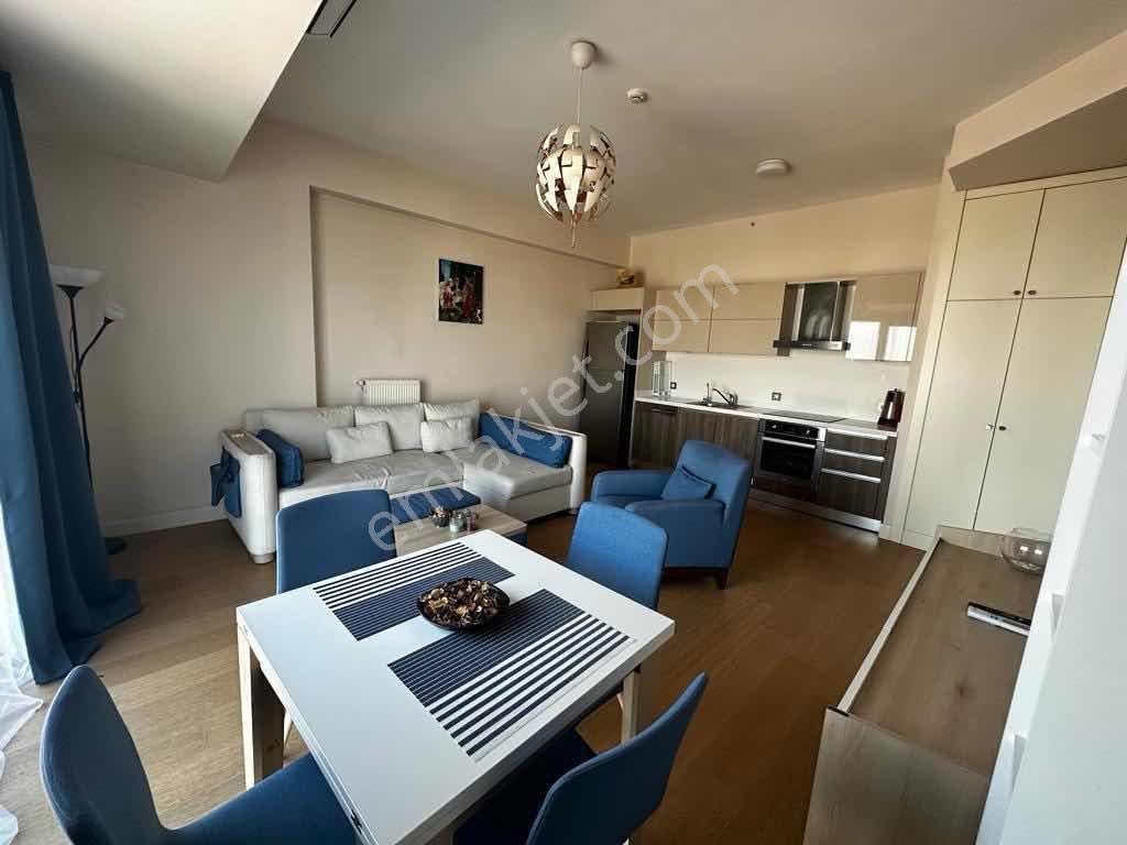 Viaport Venezia'da Şhr Mnz Kare Salon Oturuma Hzr 1+1 Satılık