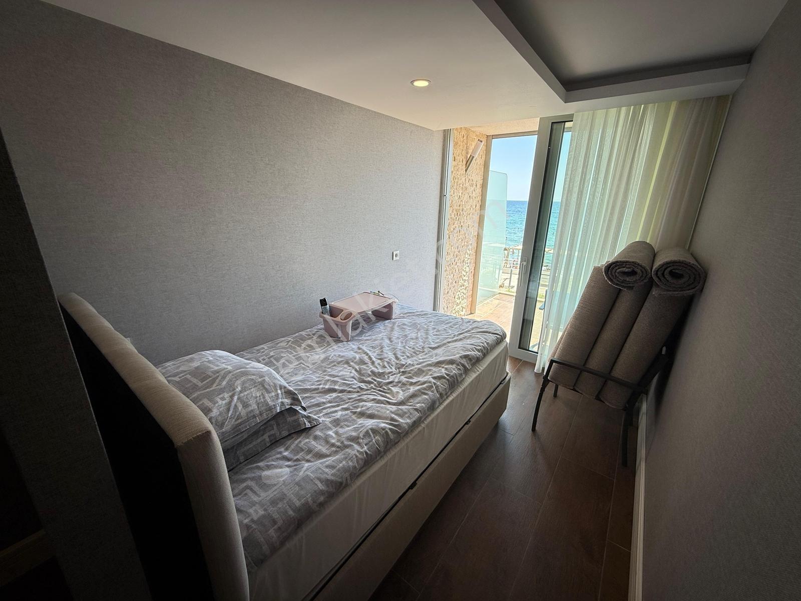 Silivride Denize Sıfır Manzaralı Prestijli Villa Ve Müştemilatı - Görsel 19