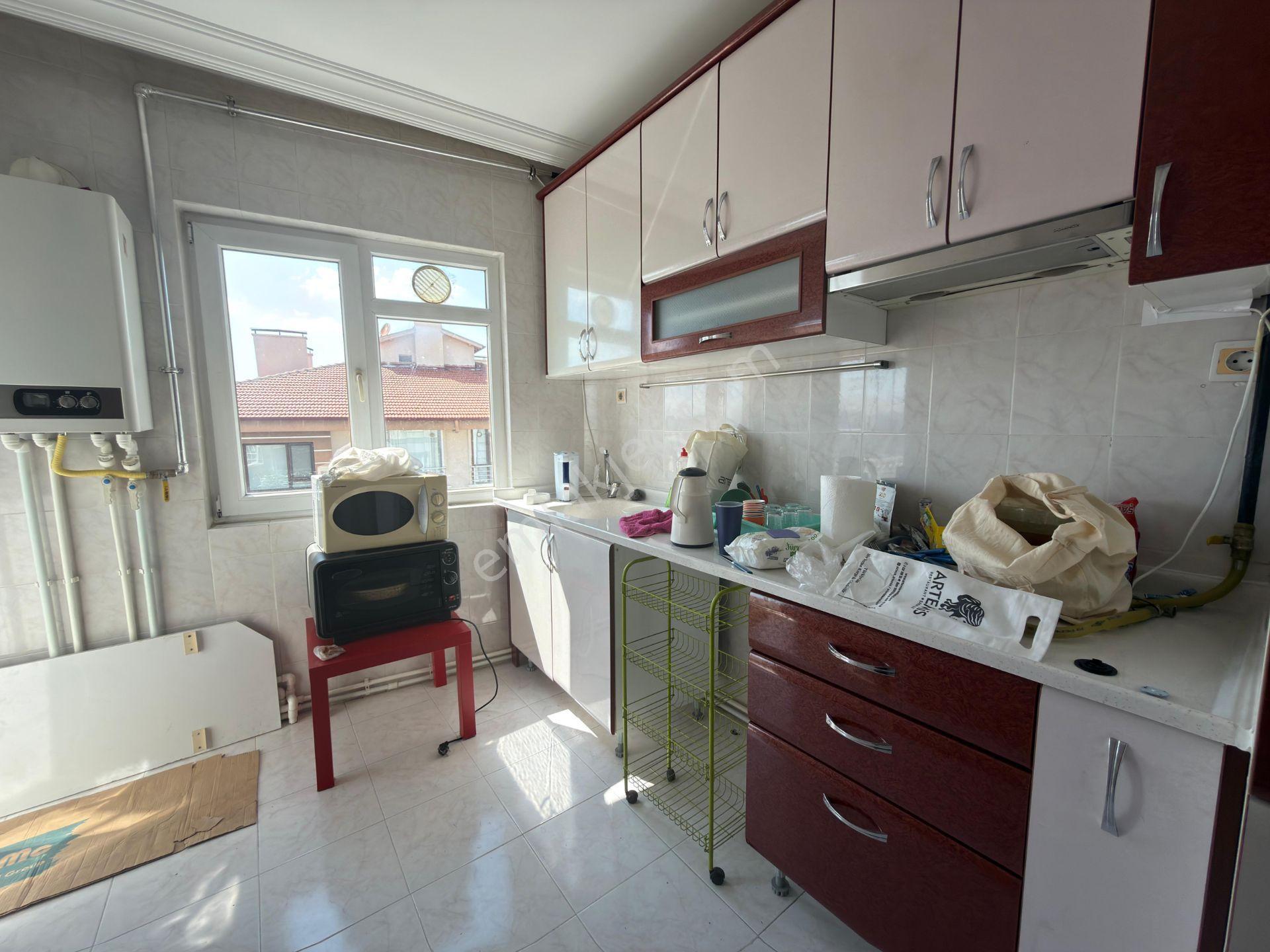 Turyap'tan Çaldıran Mah 507 Sokak 3+1 1. Kat Kiralık - Görsel 12