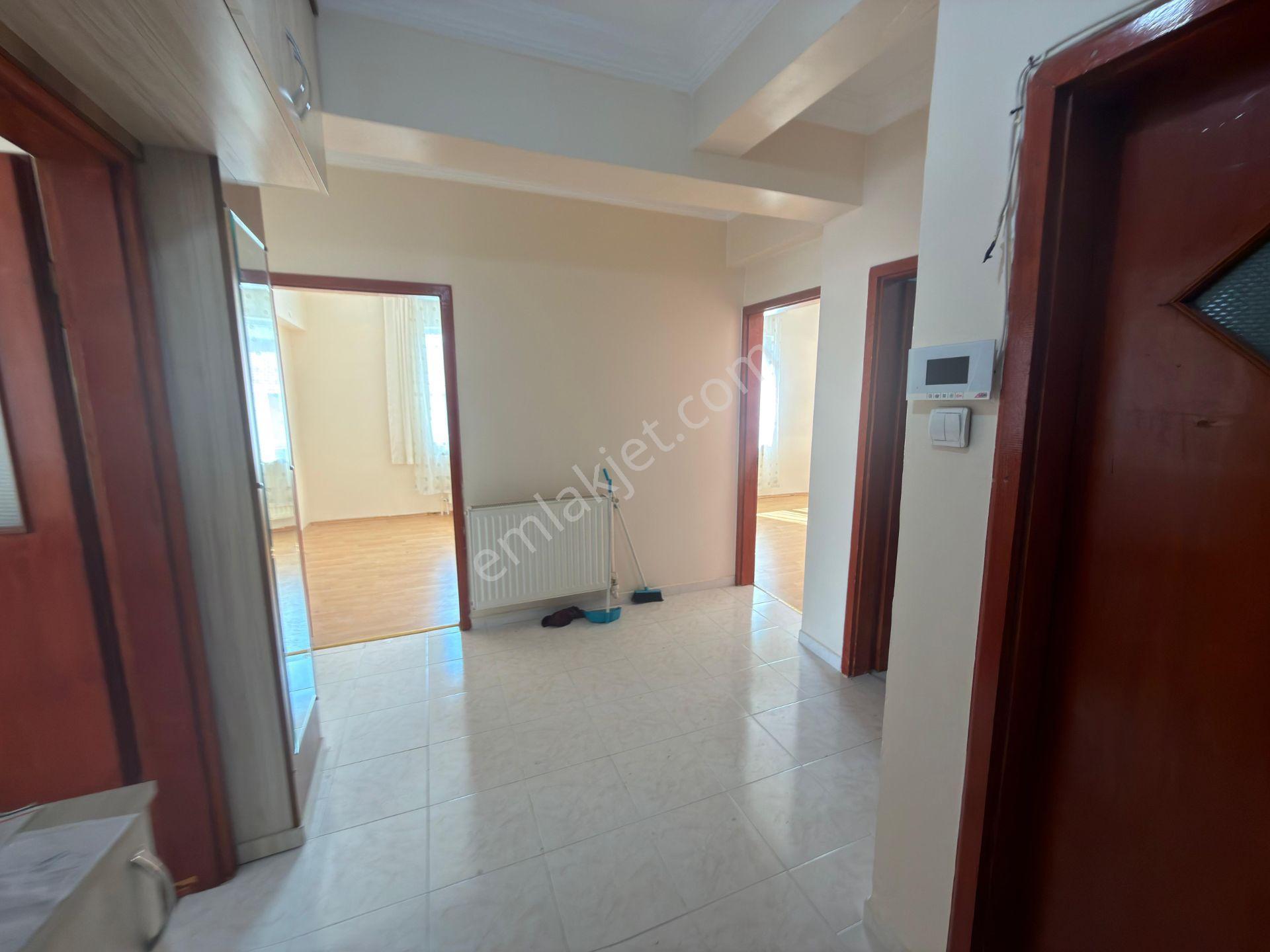 Turyap'tan Çaldıran Mah 507 Sokak 3+1 1. Kat Kiralık - Görsel 27