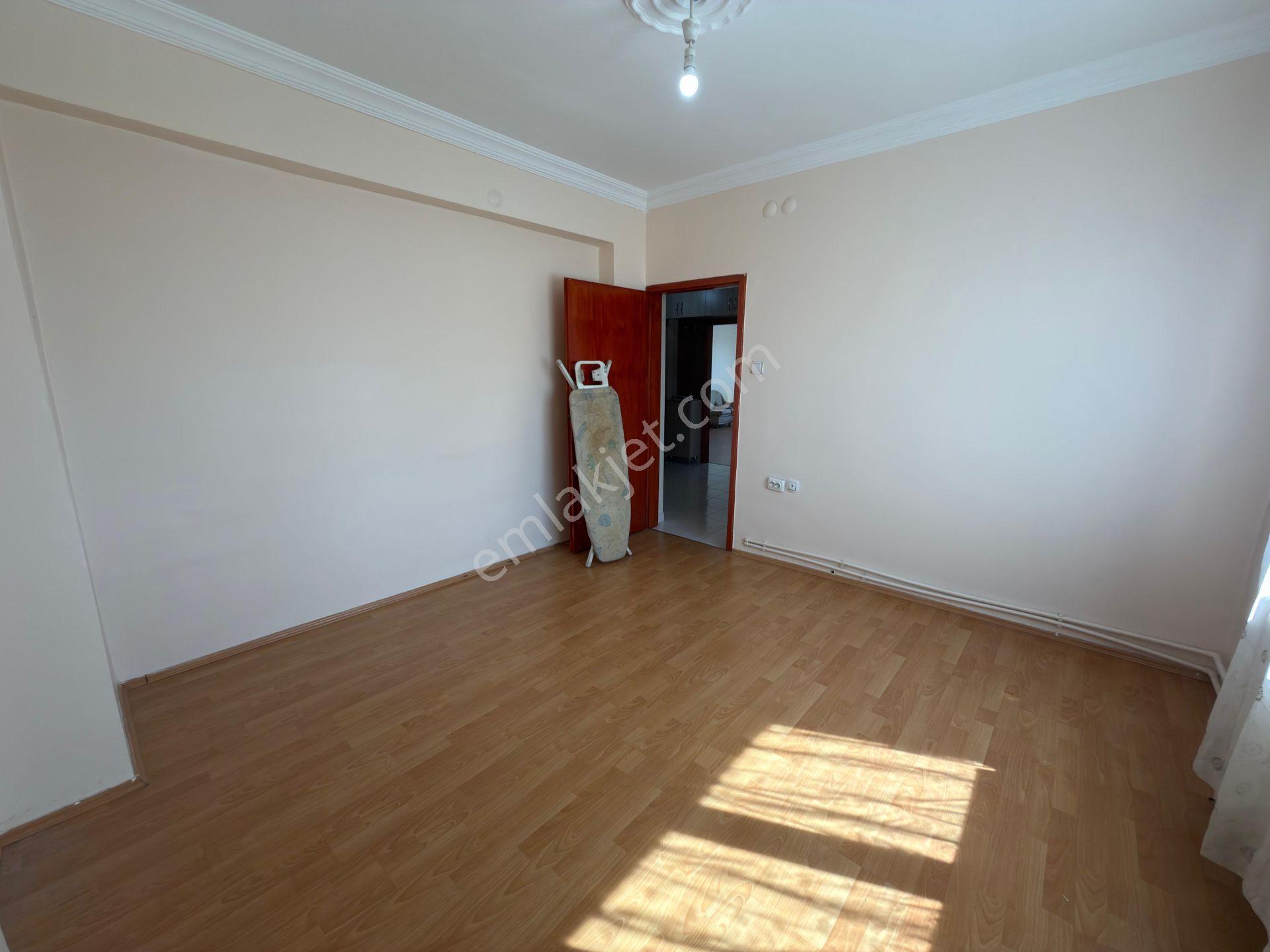 Turyap'tan Çaldıran Mah 507 Sokak 3+1 1. Kat Kiralık - Görsel 21