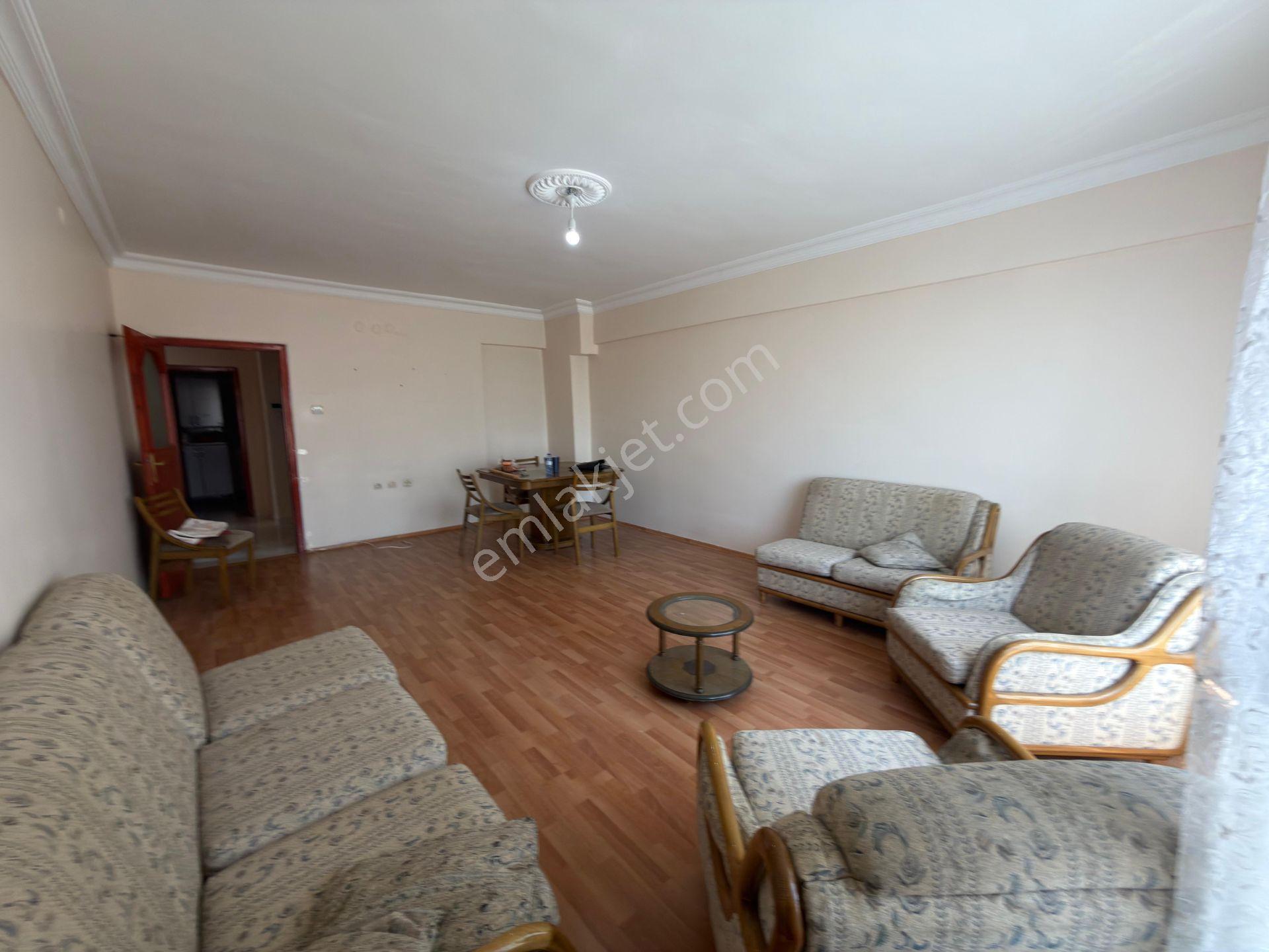 Turyap'tan Çaldıran Mah 507 Sokak 3+1 1. Kat Kiralık - Görsel 3